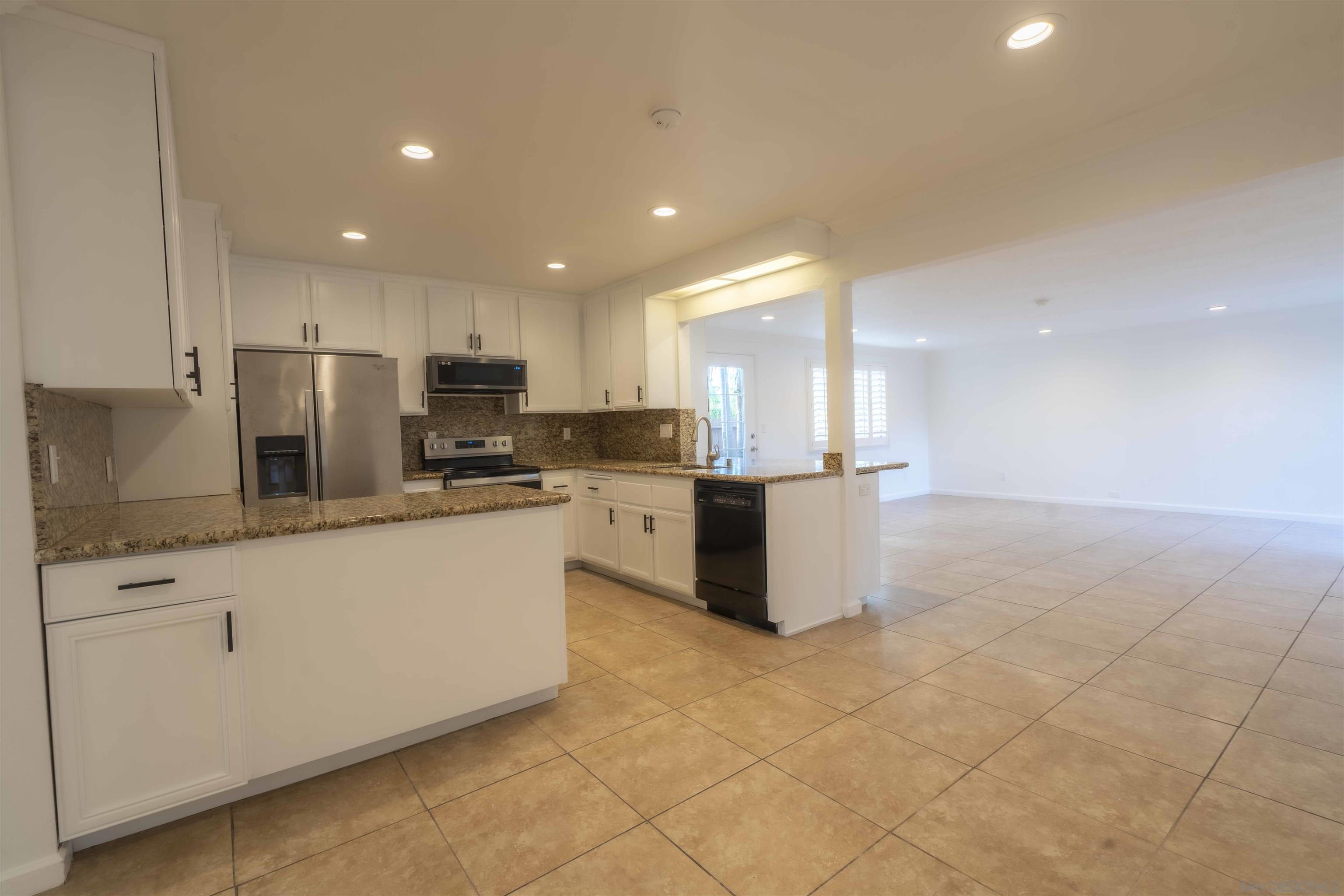 Detail Gallery Image 14 of 51 For 10858  Buggywhip Dr, Spring Valley,  CA 91978 - 4 Beds | 2 Baths