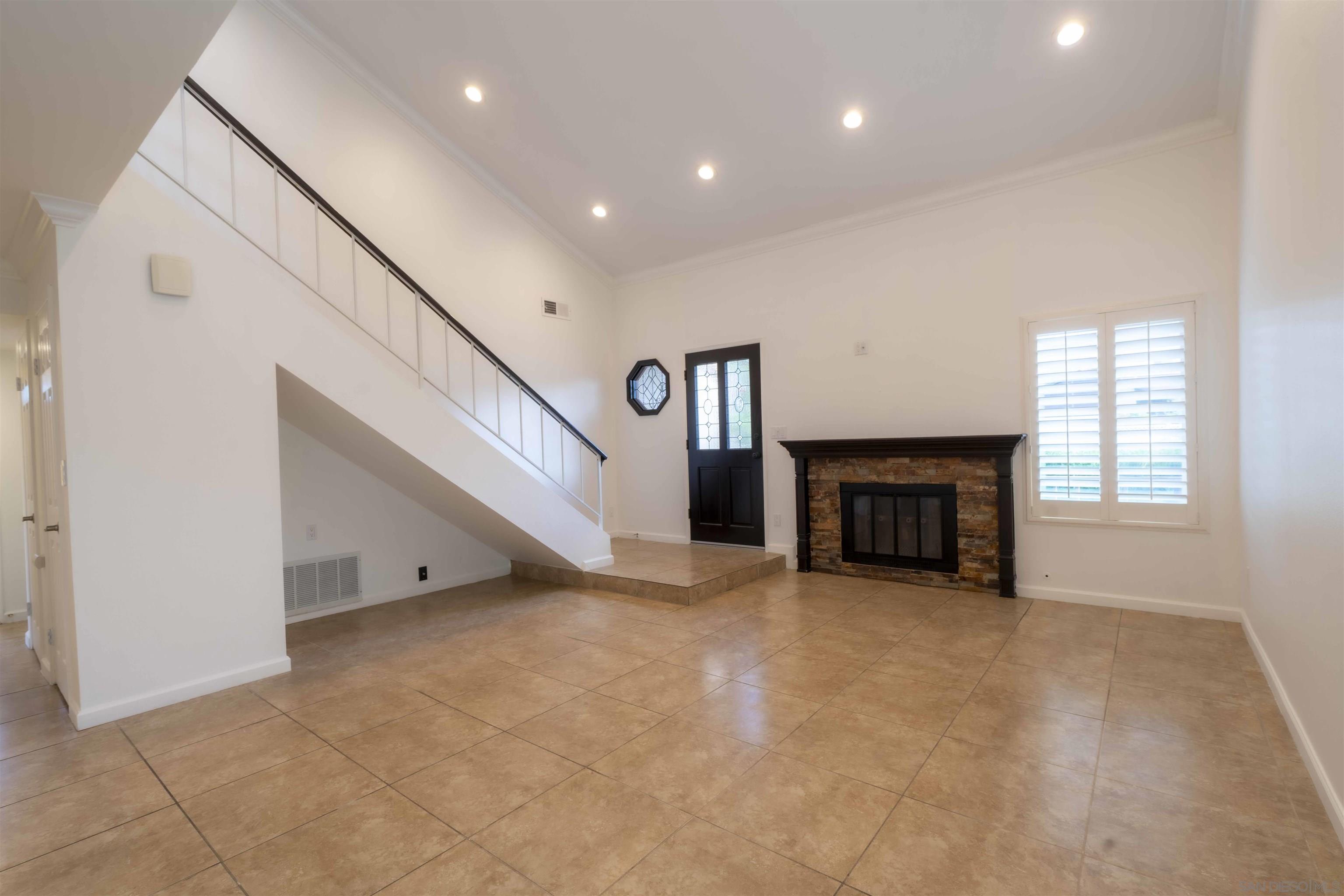 Detail Gallery Image 9 of 51 For 10858  Buggywhip Dr, Spring Valley,  CA 91978 - 4 Beds | 2 Baths