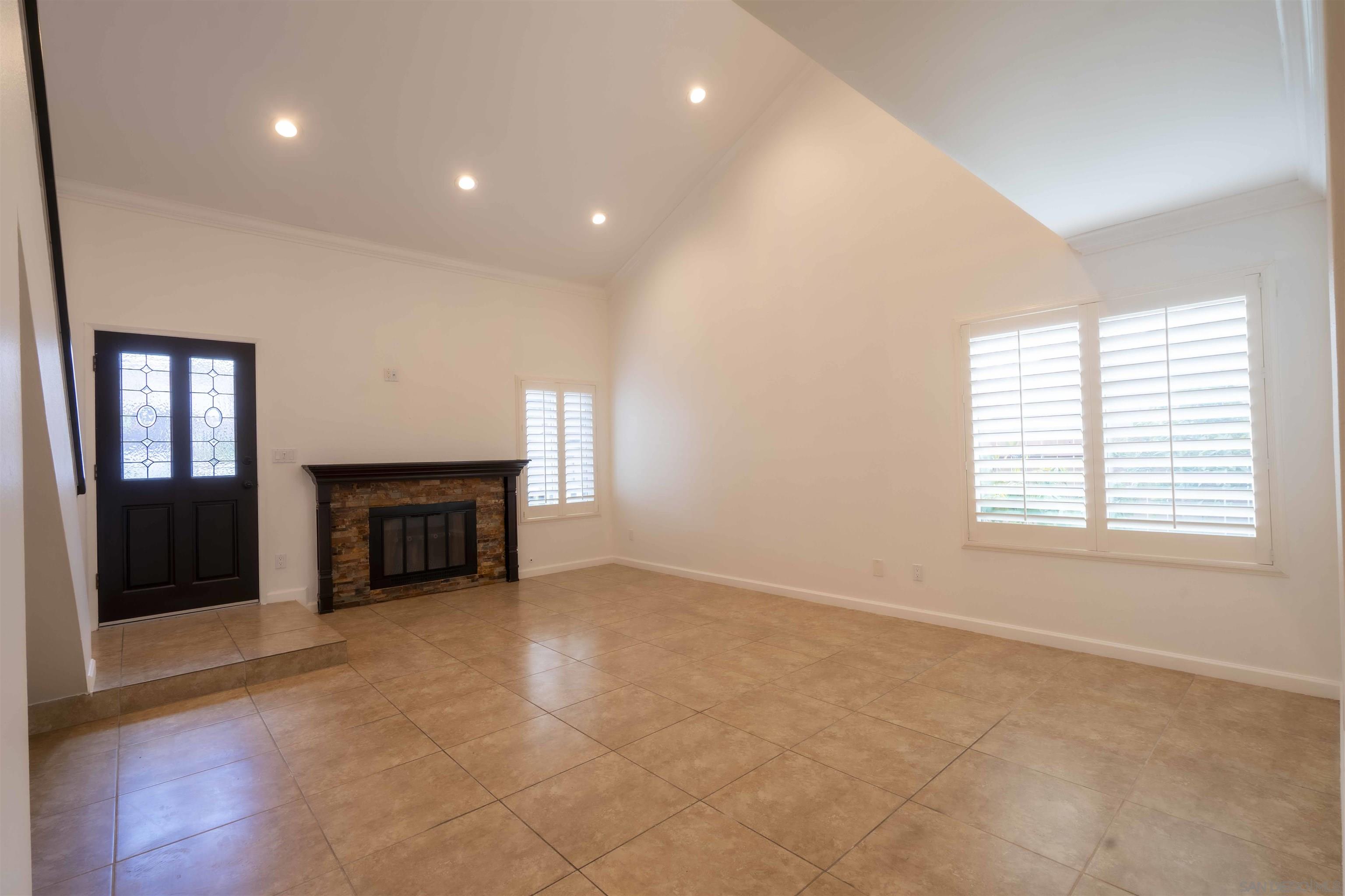 Detail Gallery Image 10 of 51 For 10858  Buggywhip Dr, Spring Valley,  CA 91978 - 4 Beds | 2 Baths