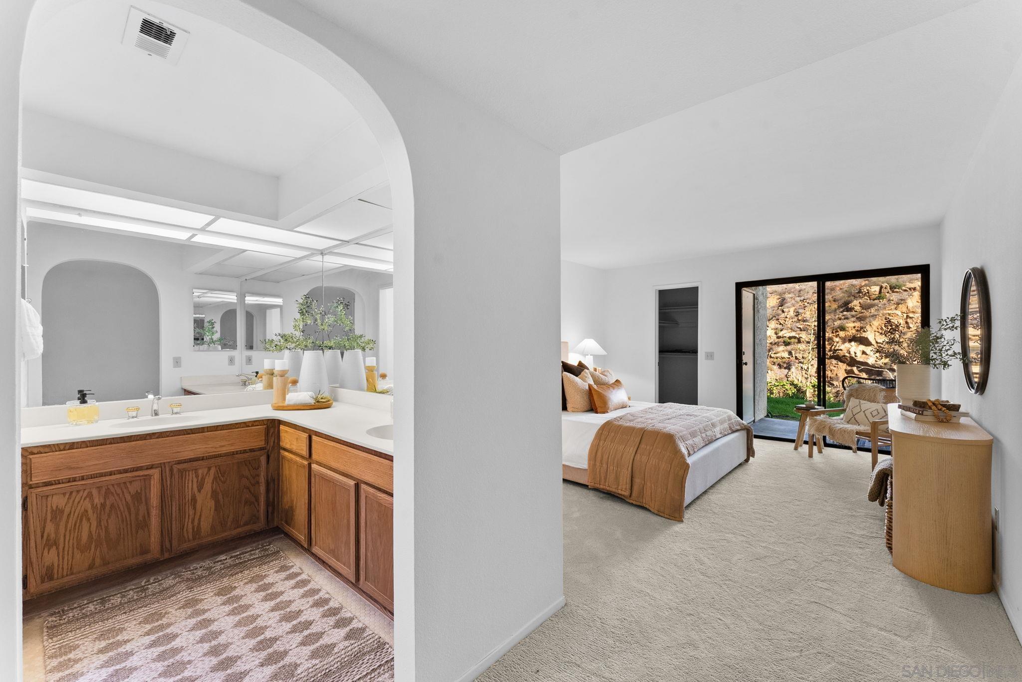 Detail Gallery Image 12 of 26 For 3148  Vista Grande, Carlsbad,  CA 92009 - 3 Beds | 2 Baths