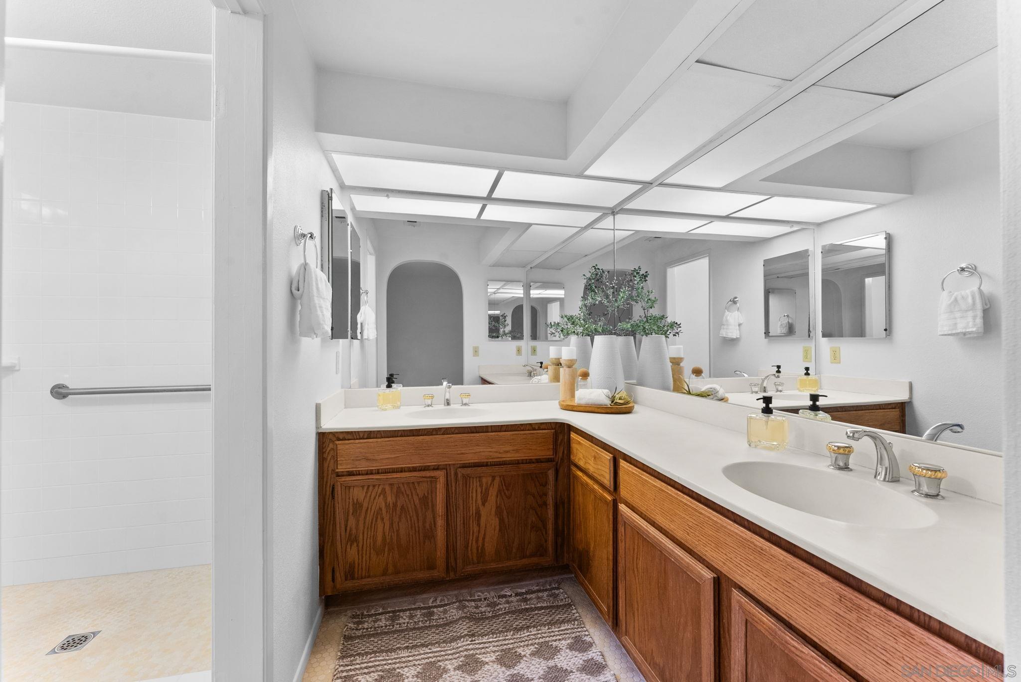 Detail Gallery Image 13 of 26 For 3148  Vista Grande, Carlsbad,  CA 92009 - 3 Beds | 2 Baths