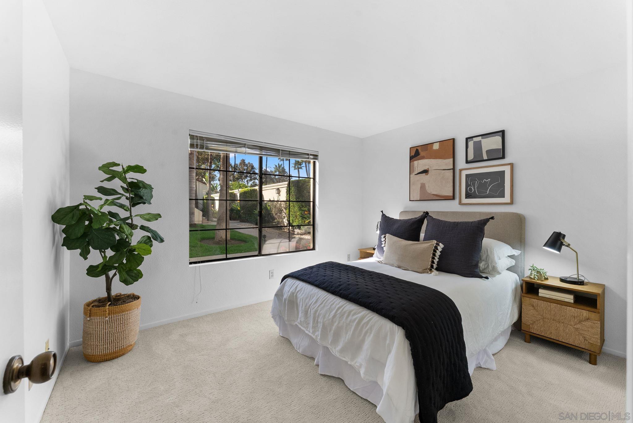 Detail Gallery Image 15 of 26 For 3148  Vista Grande, Carlsbad,  CA 92009 - 3 Beds | 2 Baths