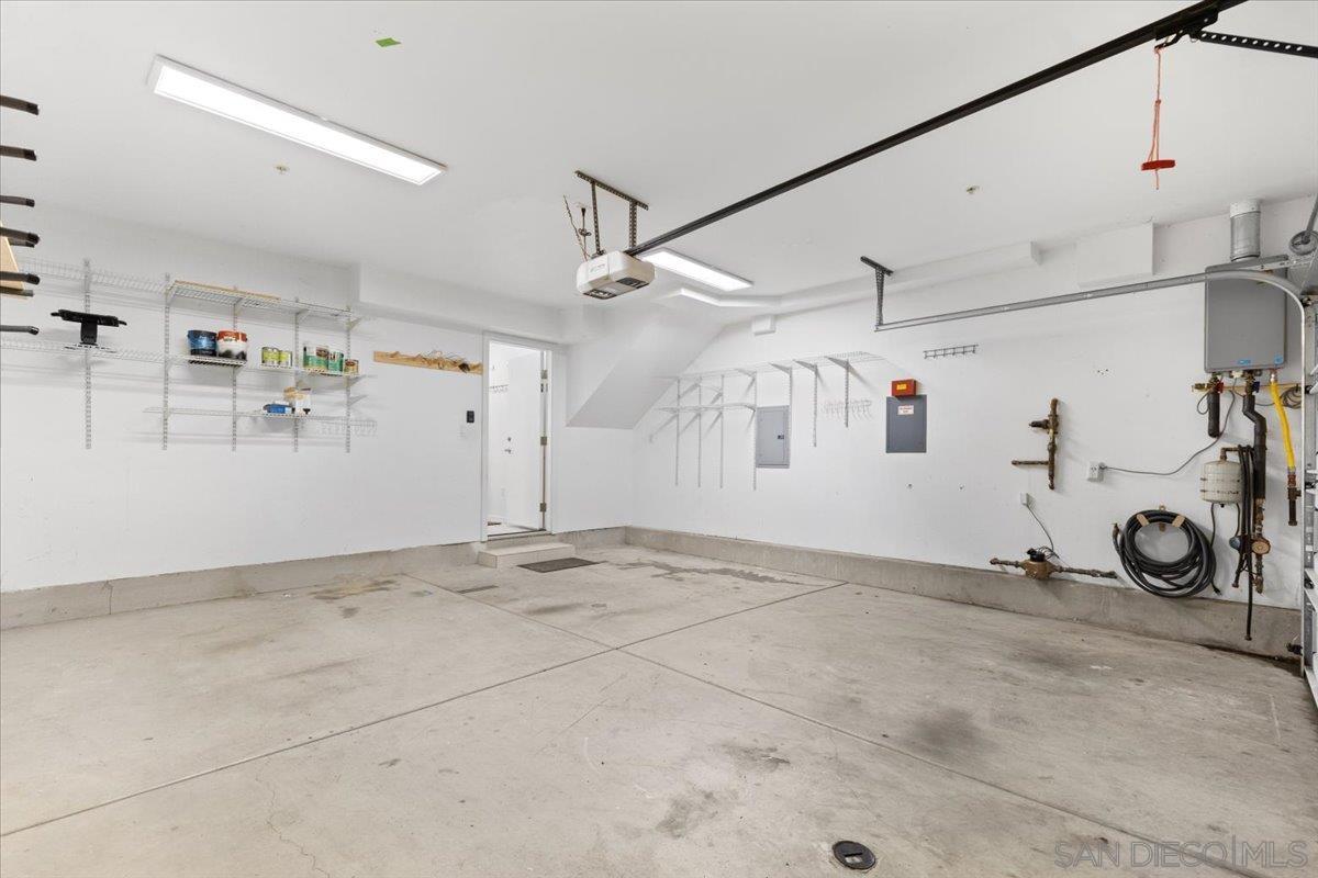 Detail Gallery Image 27 of 39 For 4177  Voltaire, San Diego,  CA 92107 - 3 Beds | 2/1 Baths