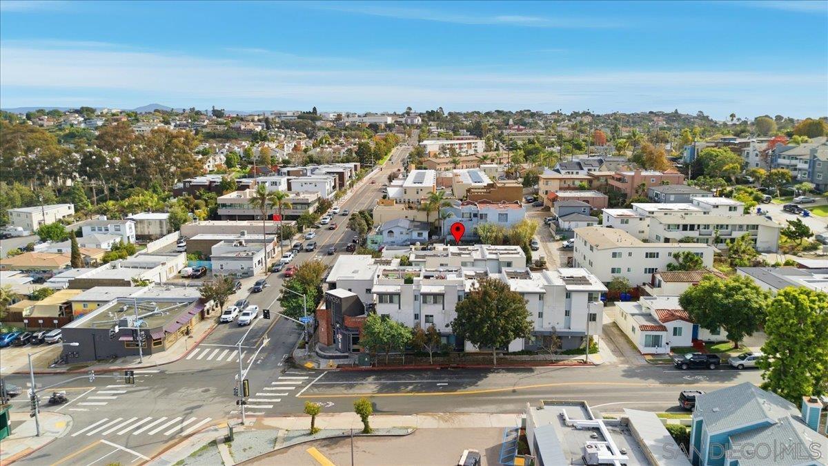 Detail Gallery Image 34 of 39 For 4177  Voltaire, San Diego,  CA 92107 - 3 Beds | 2/1 Baths