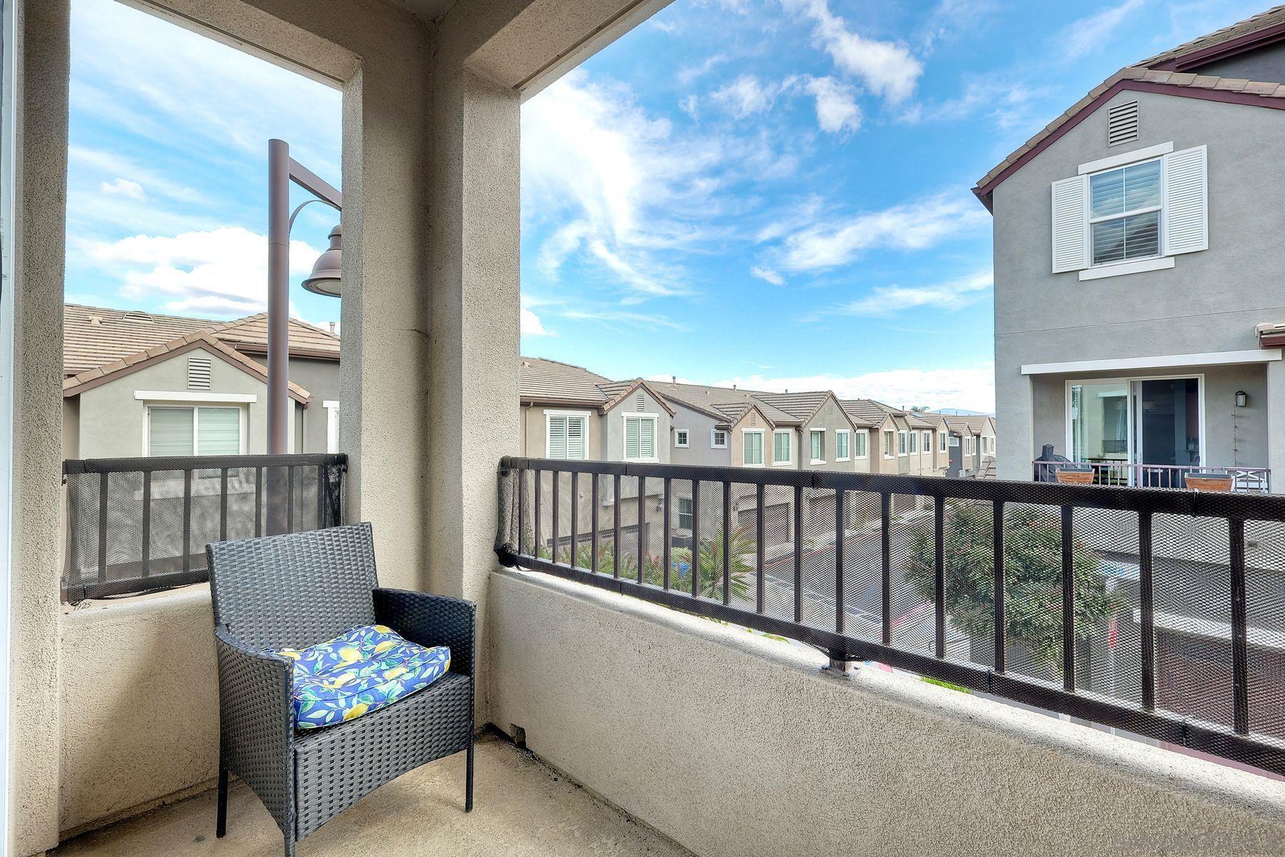 Detail Gallery Image 14 of 31 For 1801  Clare Ln, Santee,  CA 92071 - 2 Beds | 2/1 Baths