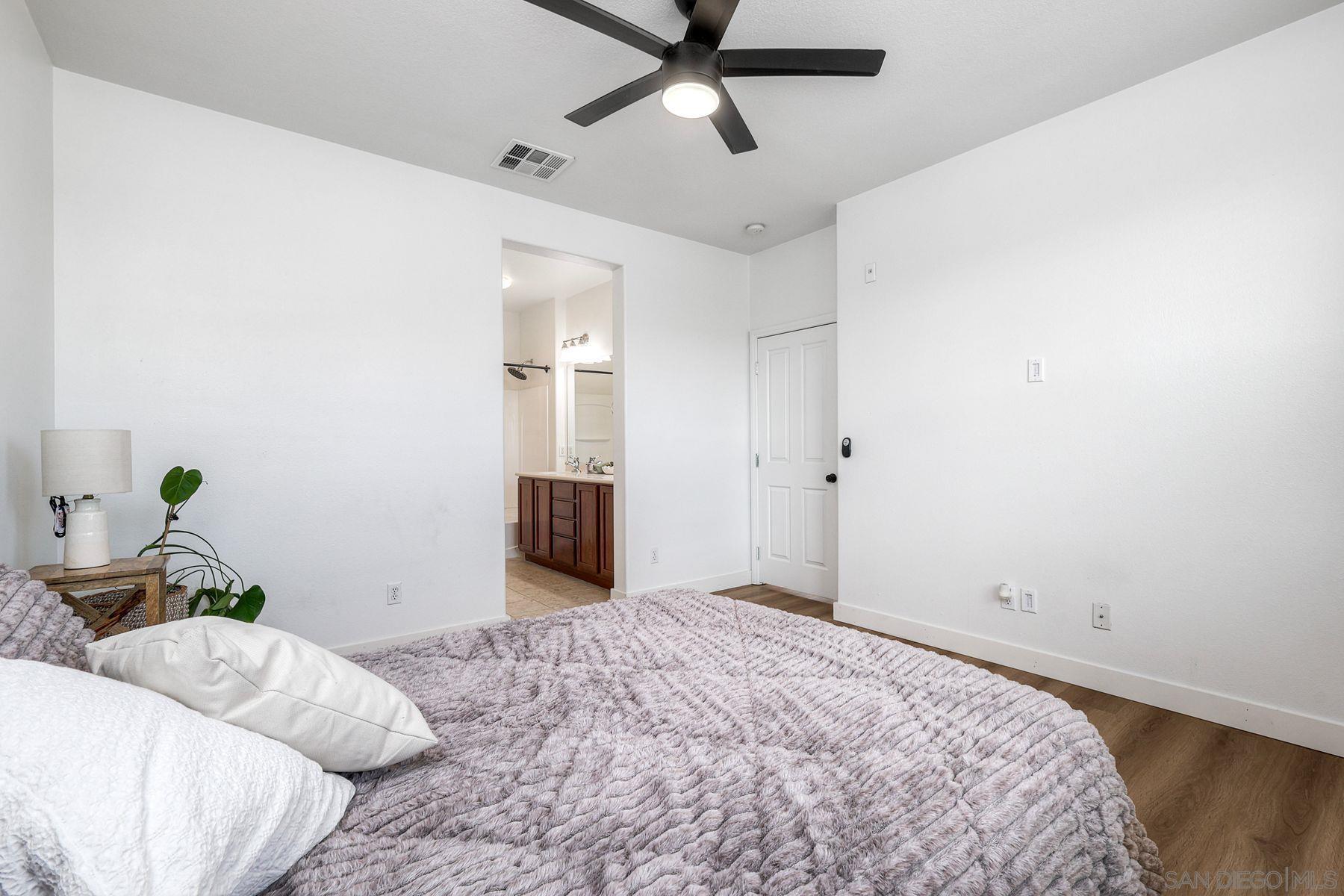 Detail Gallery Image 17 of 31 For 1801  Clare Ln, Santee,  CA 92071 - 2 Beds | 2/1 Baths