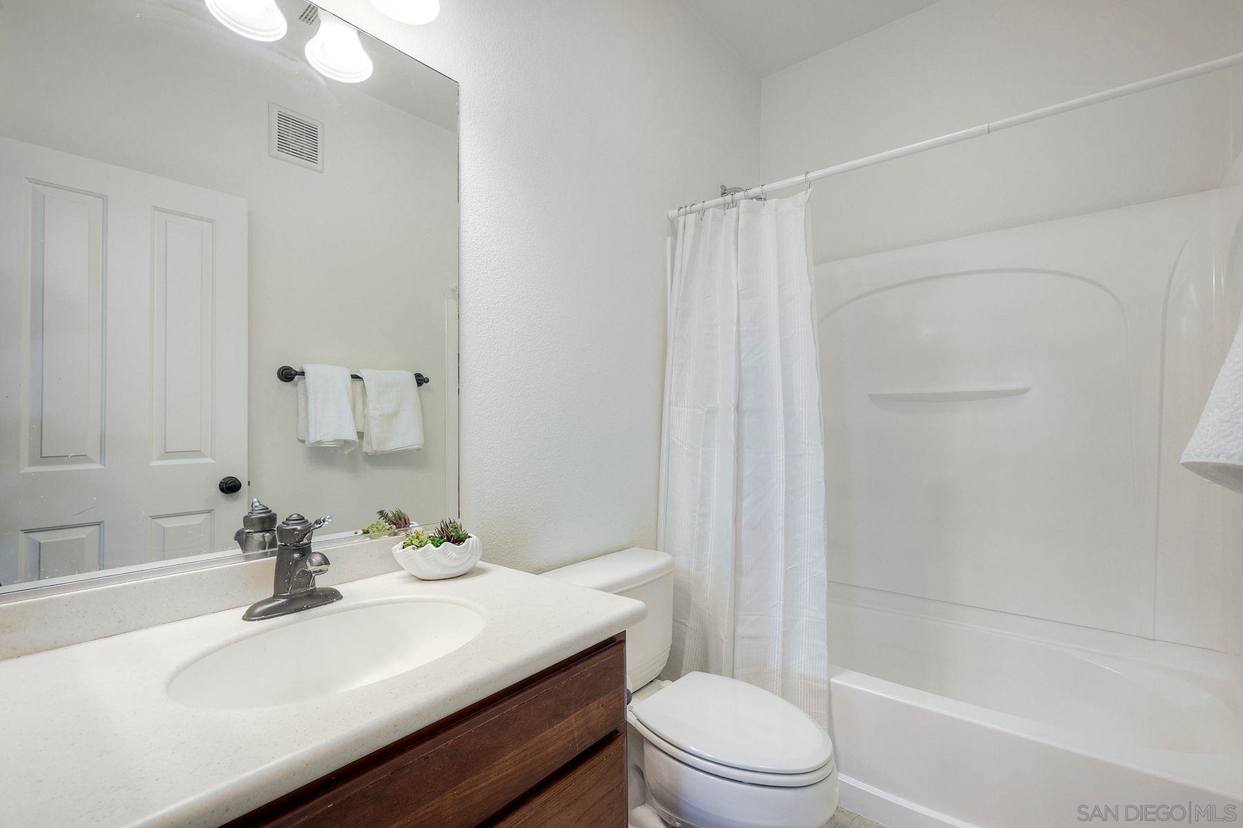 Detail Gallery Image 19 of 31 For 1801  Clare Ln, Santee,  CA 92071 - 2 Beds | 2/1 Baths