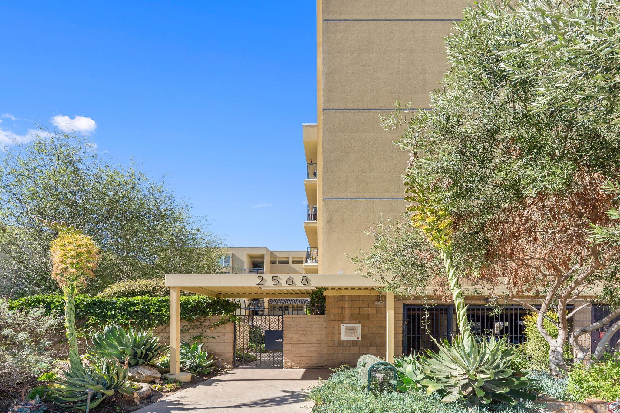 Front Image Thumbnail for SD250044344