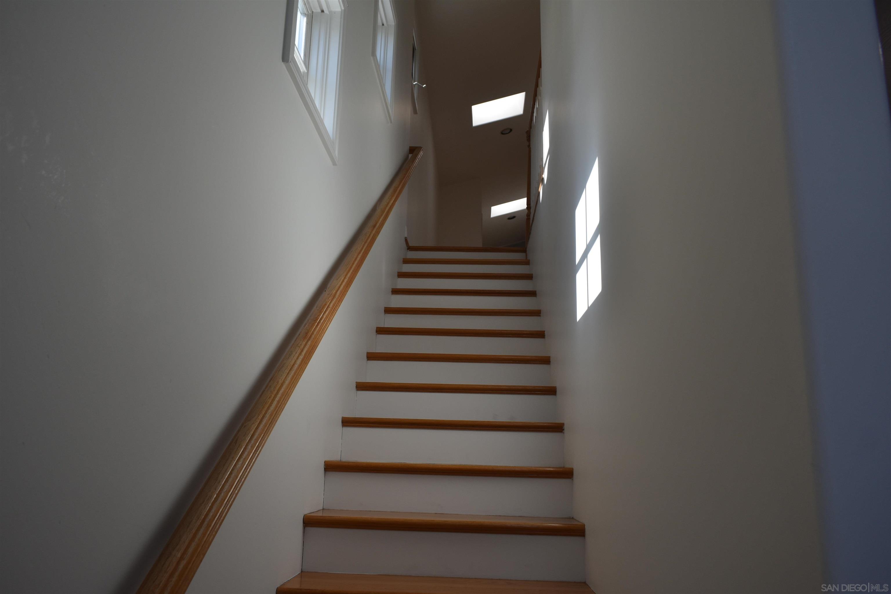 Detail Gallery Image 19 of 32 For 343  G Avenue, Coronado,  CA 92118 - 4 Beds | 2/1 Baths