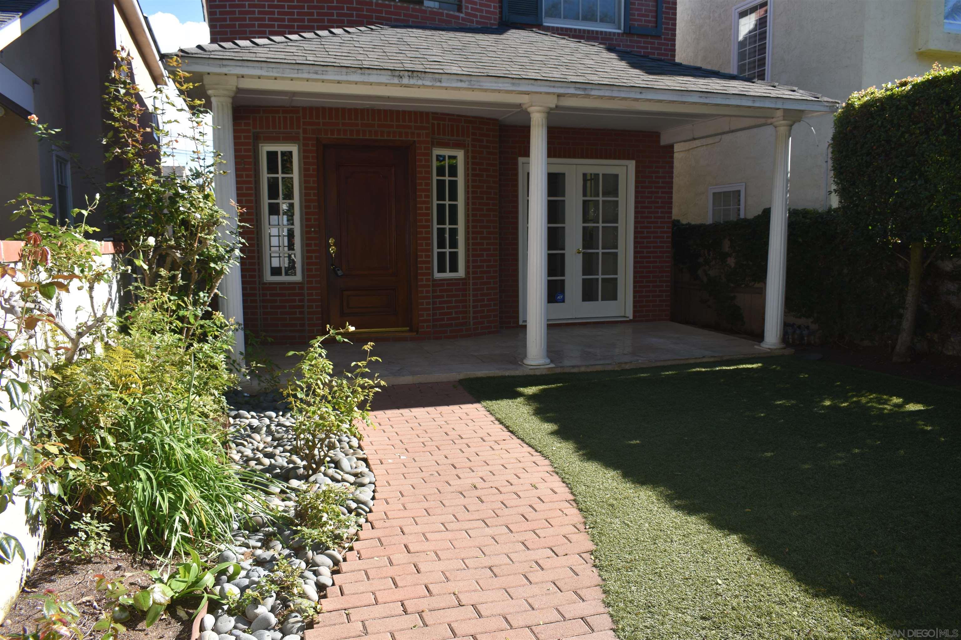 Detail Gallery Image 3 of 32 For 343  G Avenue, Coronado,  CA 92118 - 4 Beds | 2/1 Baths