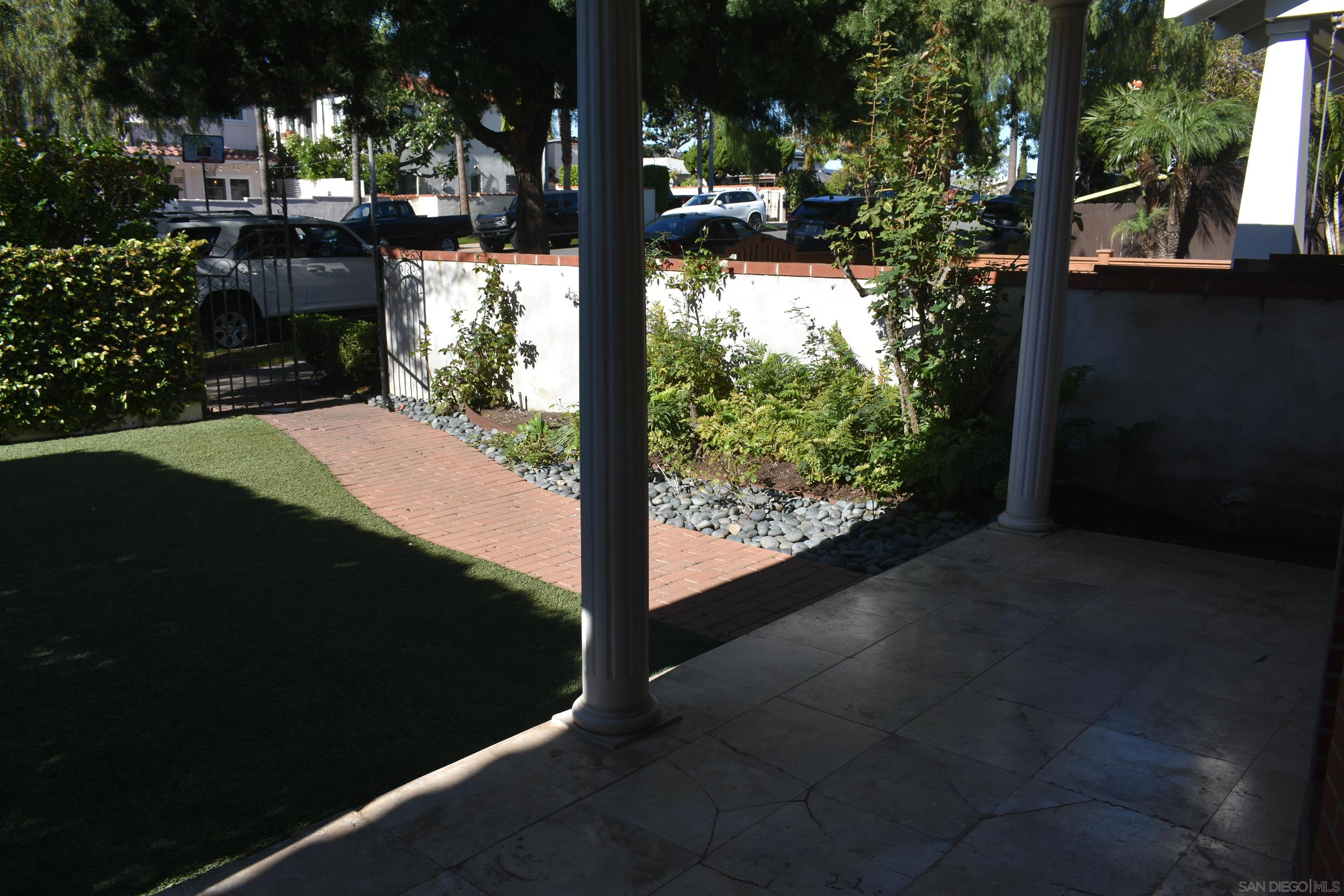 Detail Gallery Image 32 of 32 For 343  G Avenue, Coronado,  CA 92118 - 4 Beds | 2/1 Baths