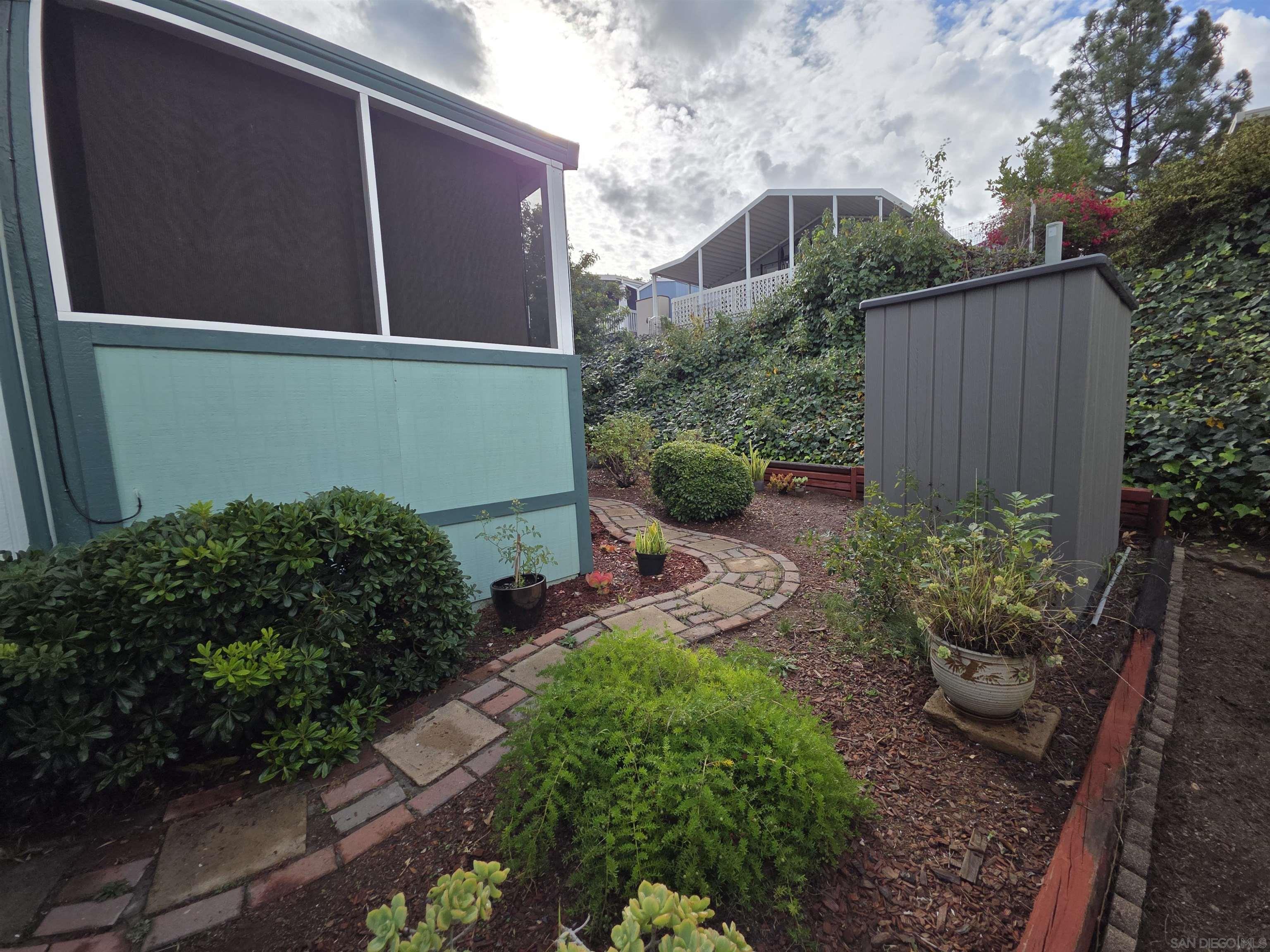 Detail Gallery Image 30 of 41 For 4832  Old Cliffs Rd, San Diego,  CA 92120 - 2 Beds | 2 Baths