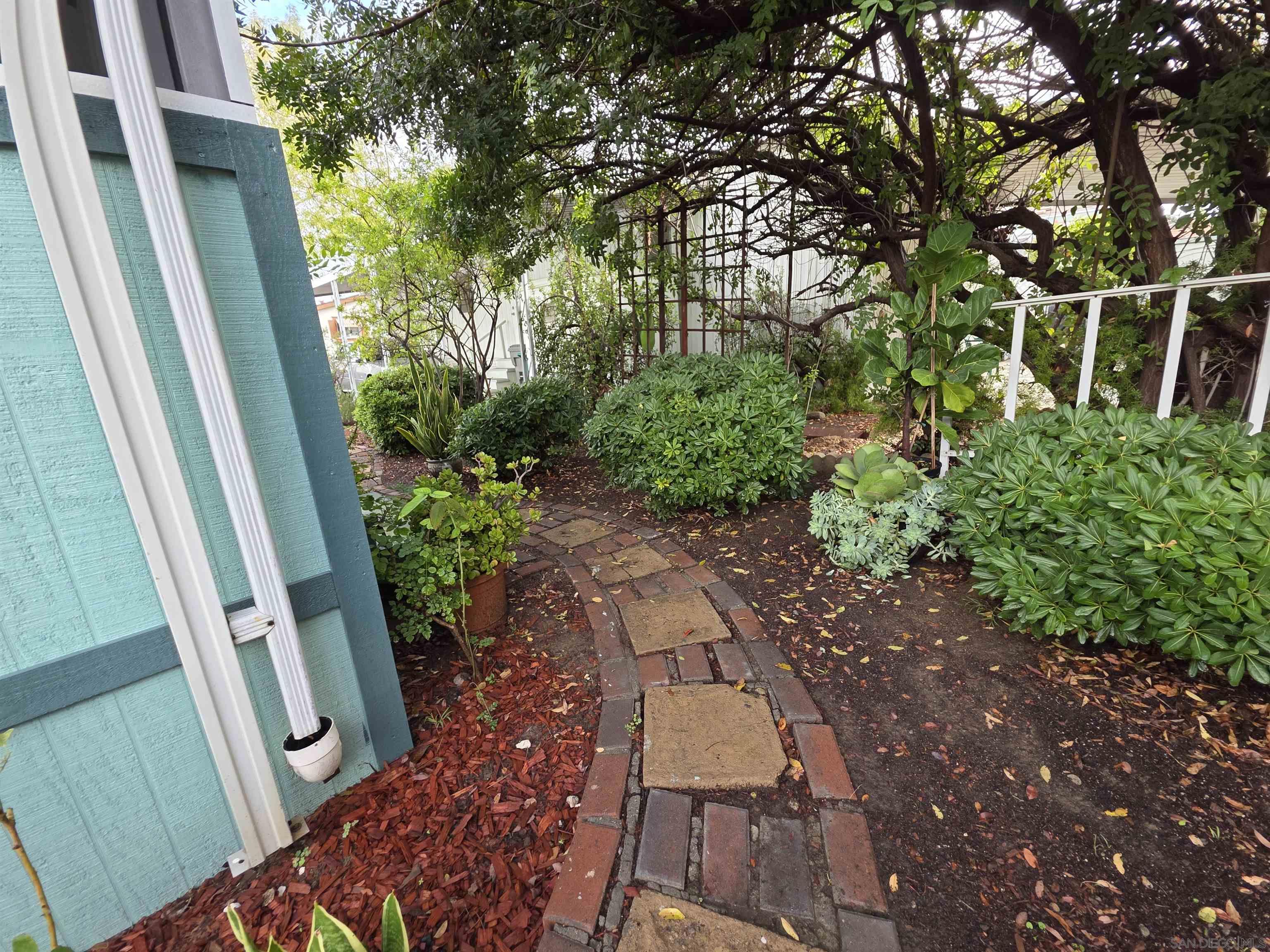 Detail Gallery Image 32 of 41 For 4832  Old Cliffs Rd, San Diego,  CA 92120 - 2 Beds | 2 Baths