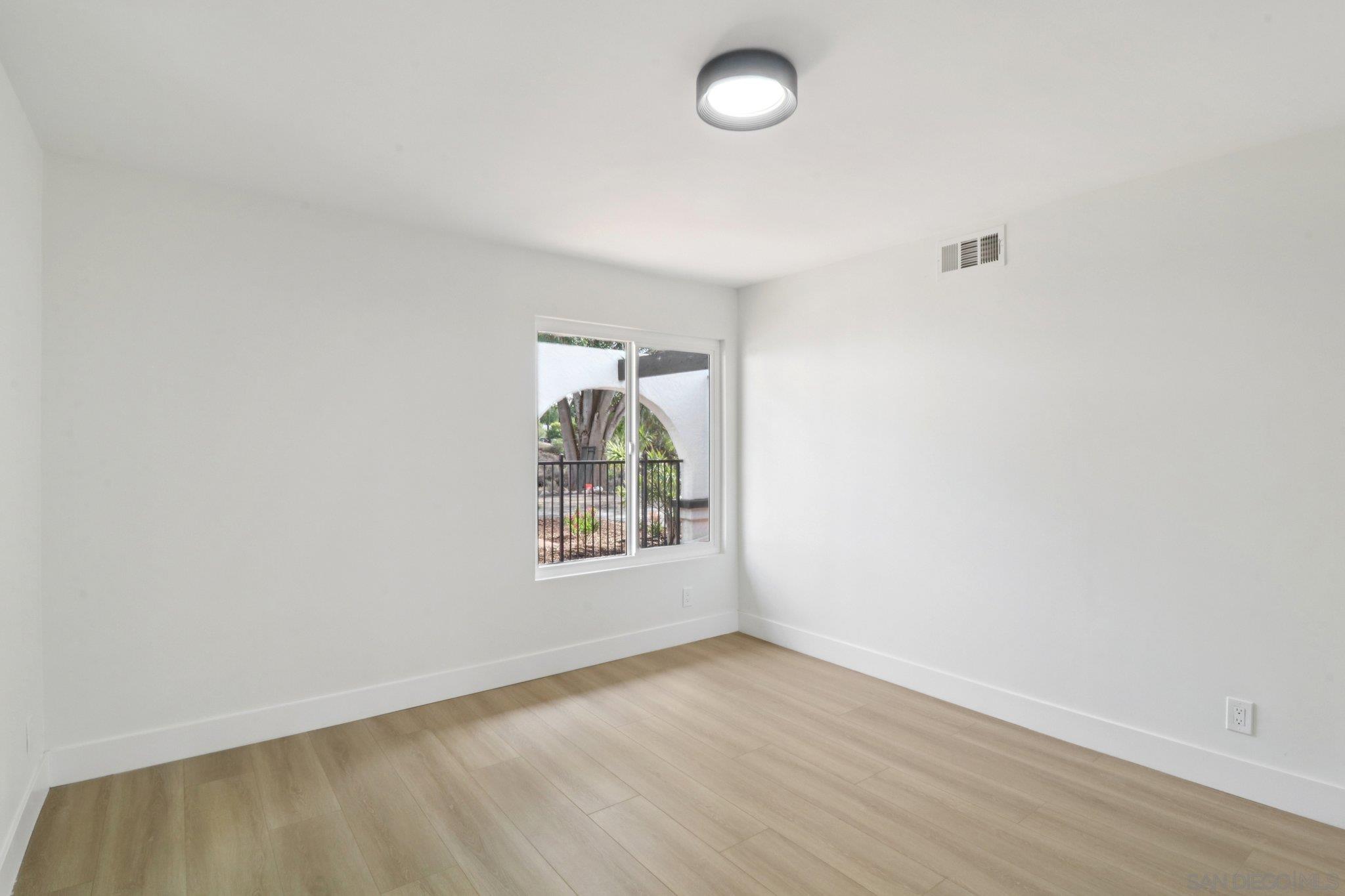 Detail Gallery Image 13 of 26 For 4667  La Canada Rd, Fallbrook,  CA 92028 - 5 Beds | 3 Baths