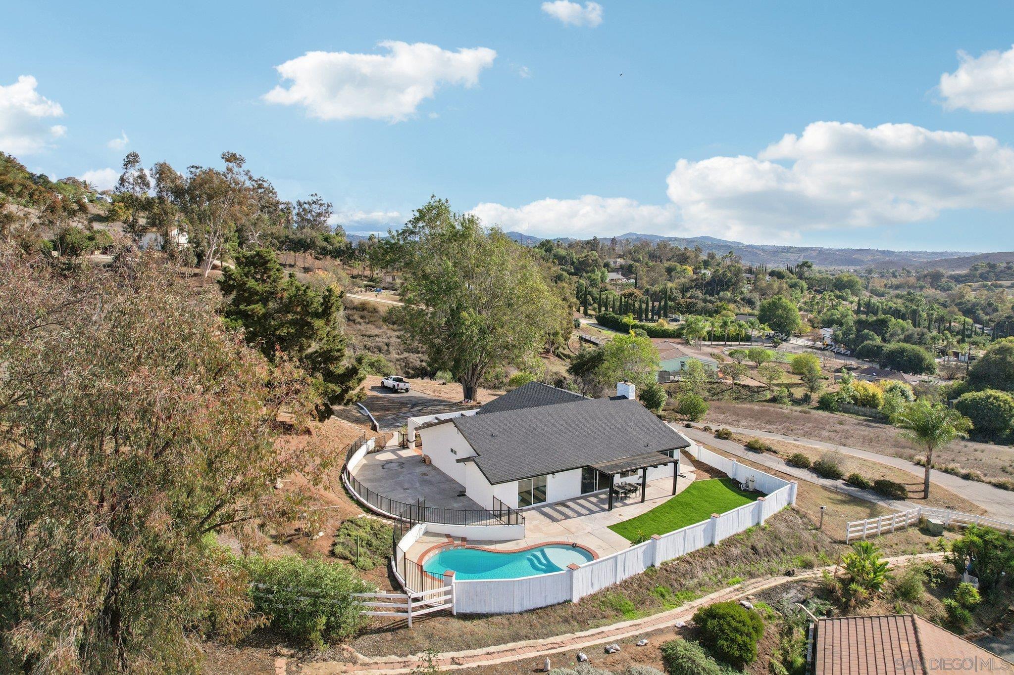 Detail Gallery Image 23 of 26 For 4667  La Canada Rd, Fallbrook,  CA 92028 - 5 Beds | 3 Baths