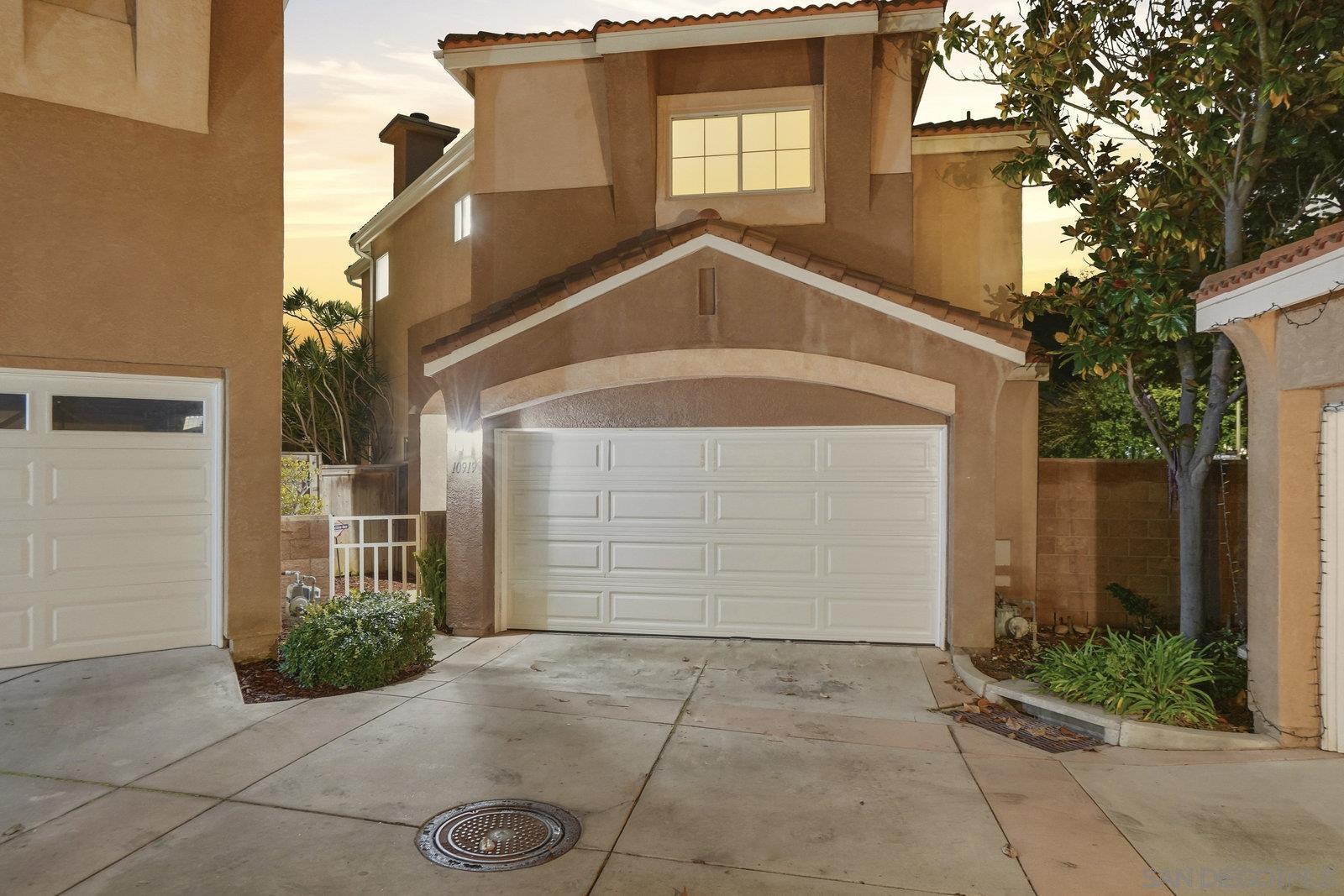 Detail Gallery Image 3 of 36 For 10919  Caminito Arcada, San Diego,  CA 92131 - 3 Beds | 2/1 Baths