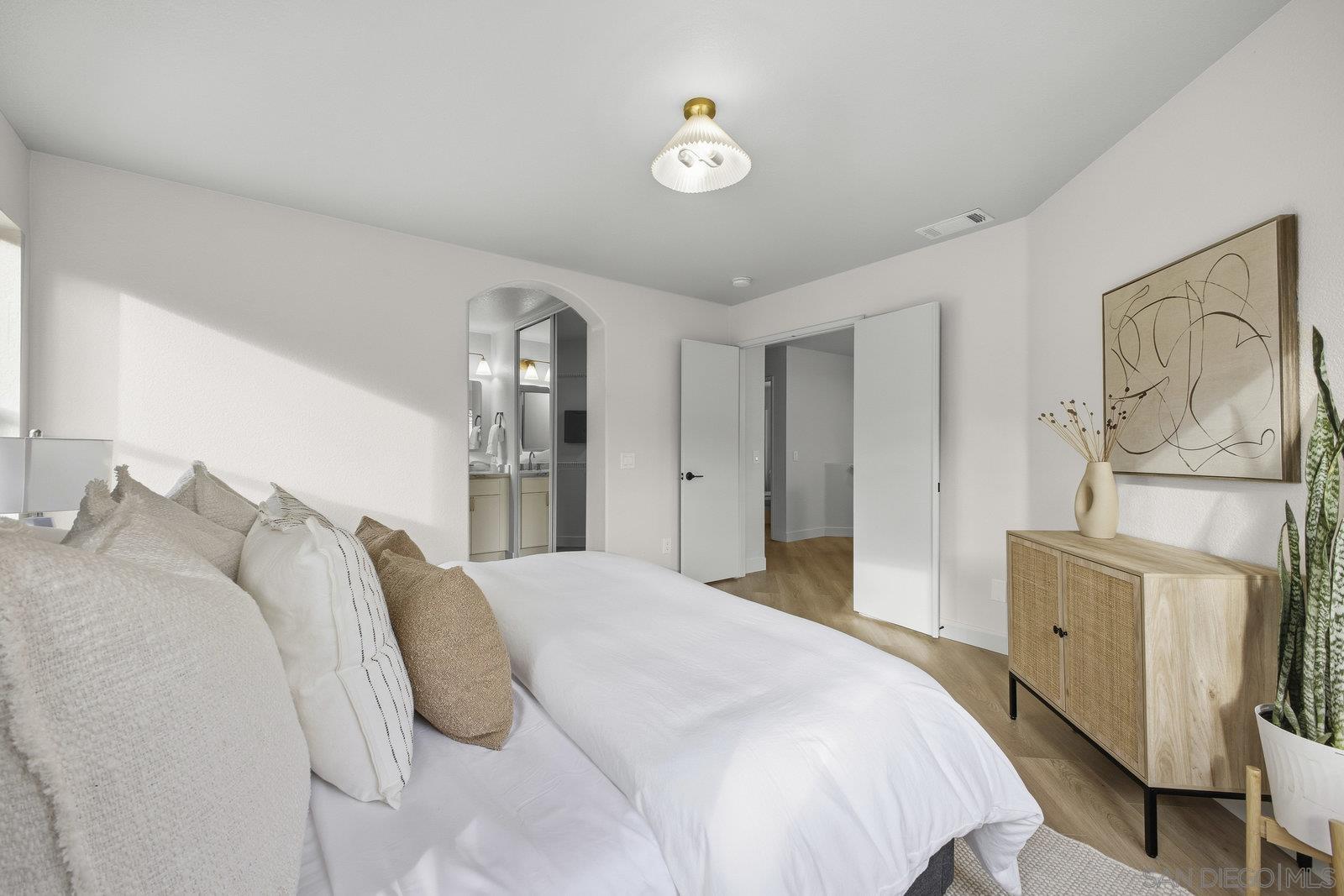 Detail Gallery Image 24 of 36 For 10919  Caminito Arcada, San Diego,  CA 92131 - 3 Beds | 2/1 Baths