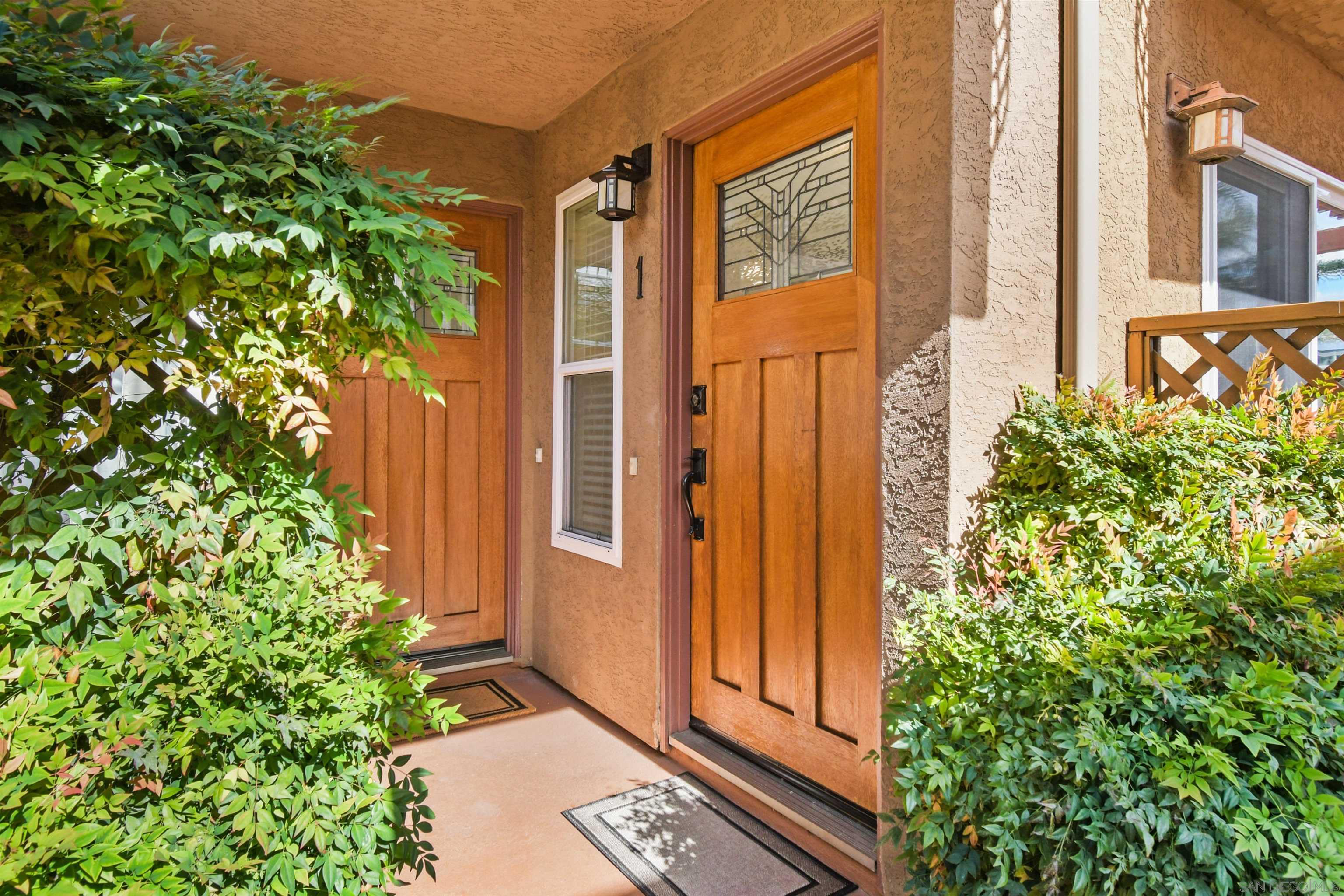 Front Image Thumbnail for SD250044354