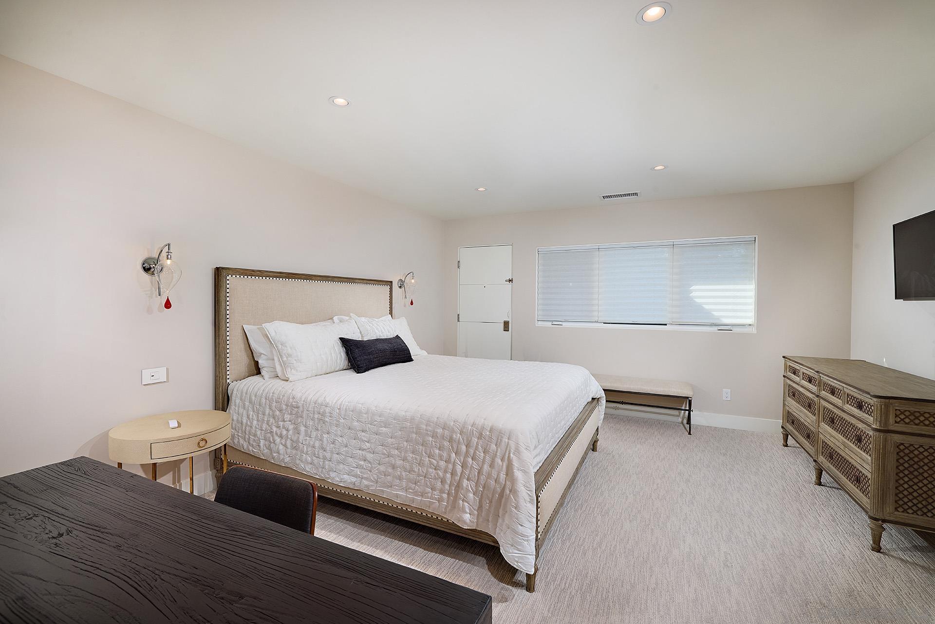 Detail Gallery Image 15 of 21 For 1526  Ynez Pl, Coronado,  CA 92118 - 3 Beds | 2/1 Baths