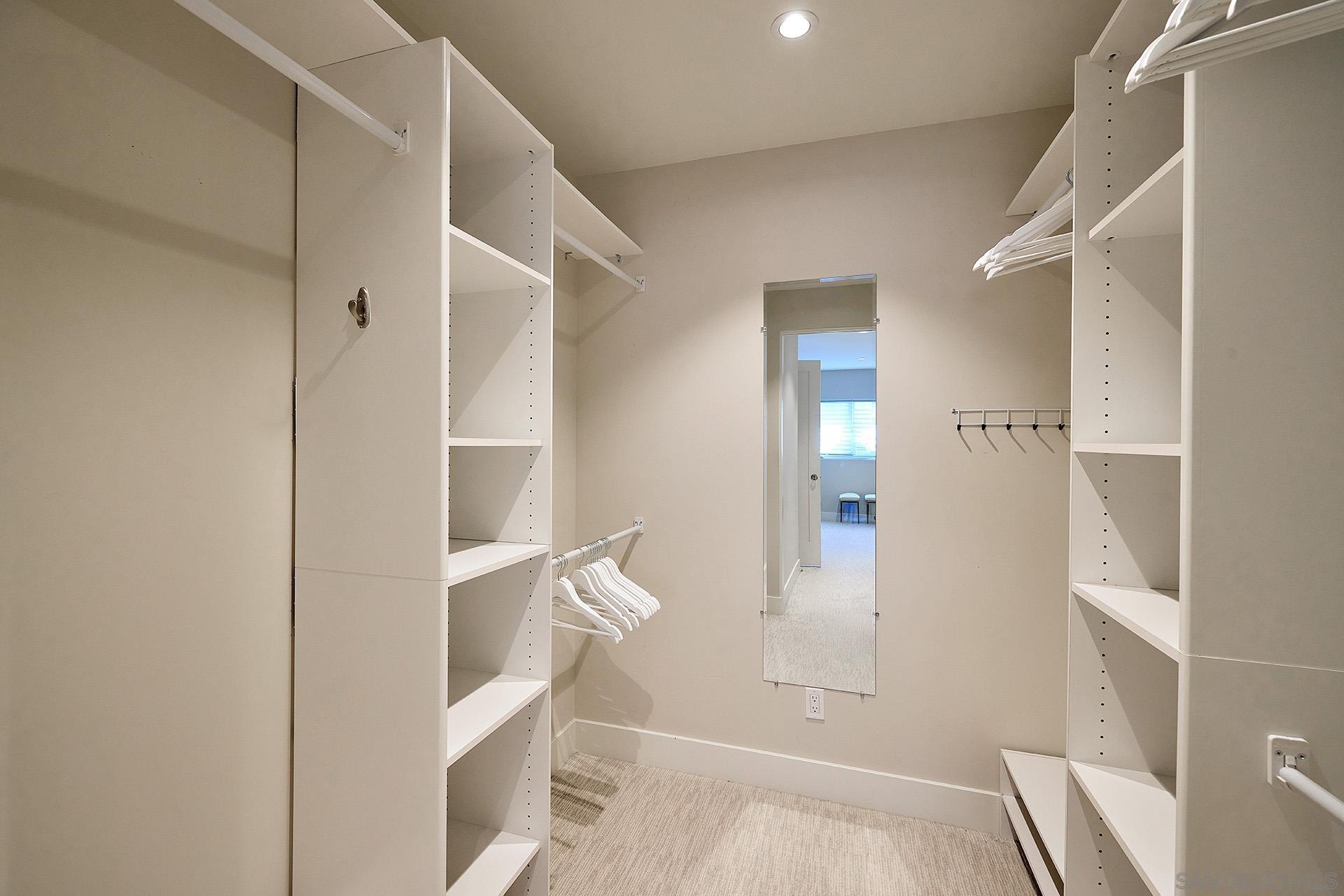 Detail Gallery Image 17 of 21 For 1526  Ynez Pl, Coronado,  CA 92118 - 3 Beds | 2/1 Baths