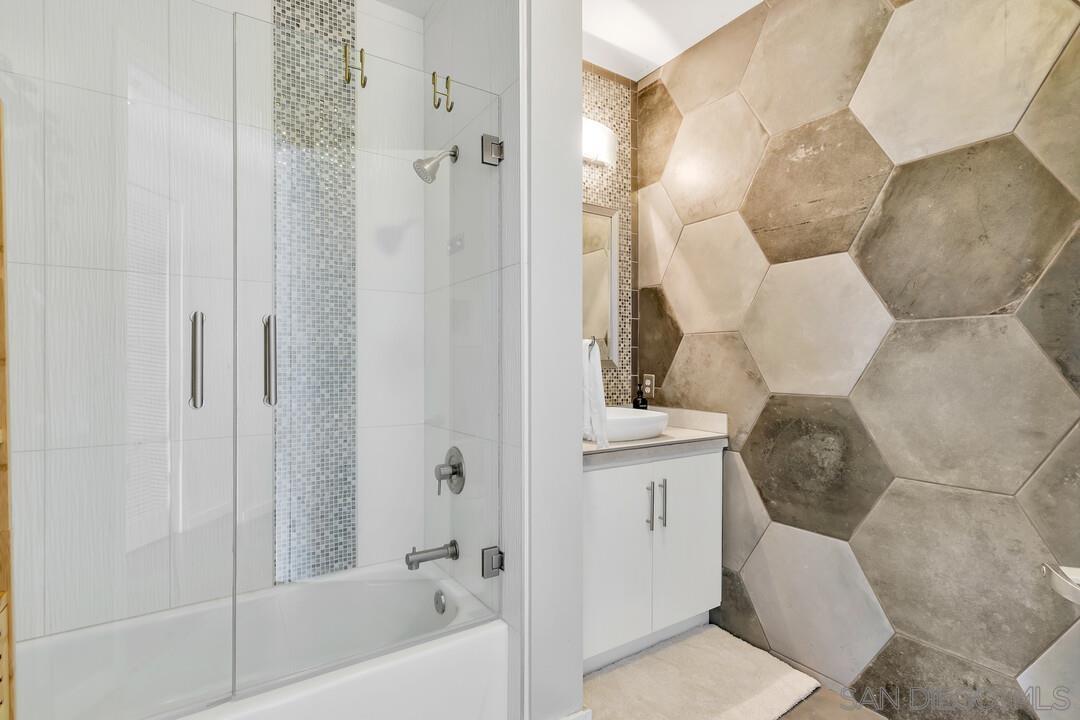 Detail Gallery Image 24 of 46 For 1050  Island Avenue  #612,  San Diego,  CA 92101 - 2 Beds | 2 Baths