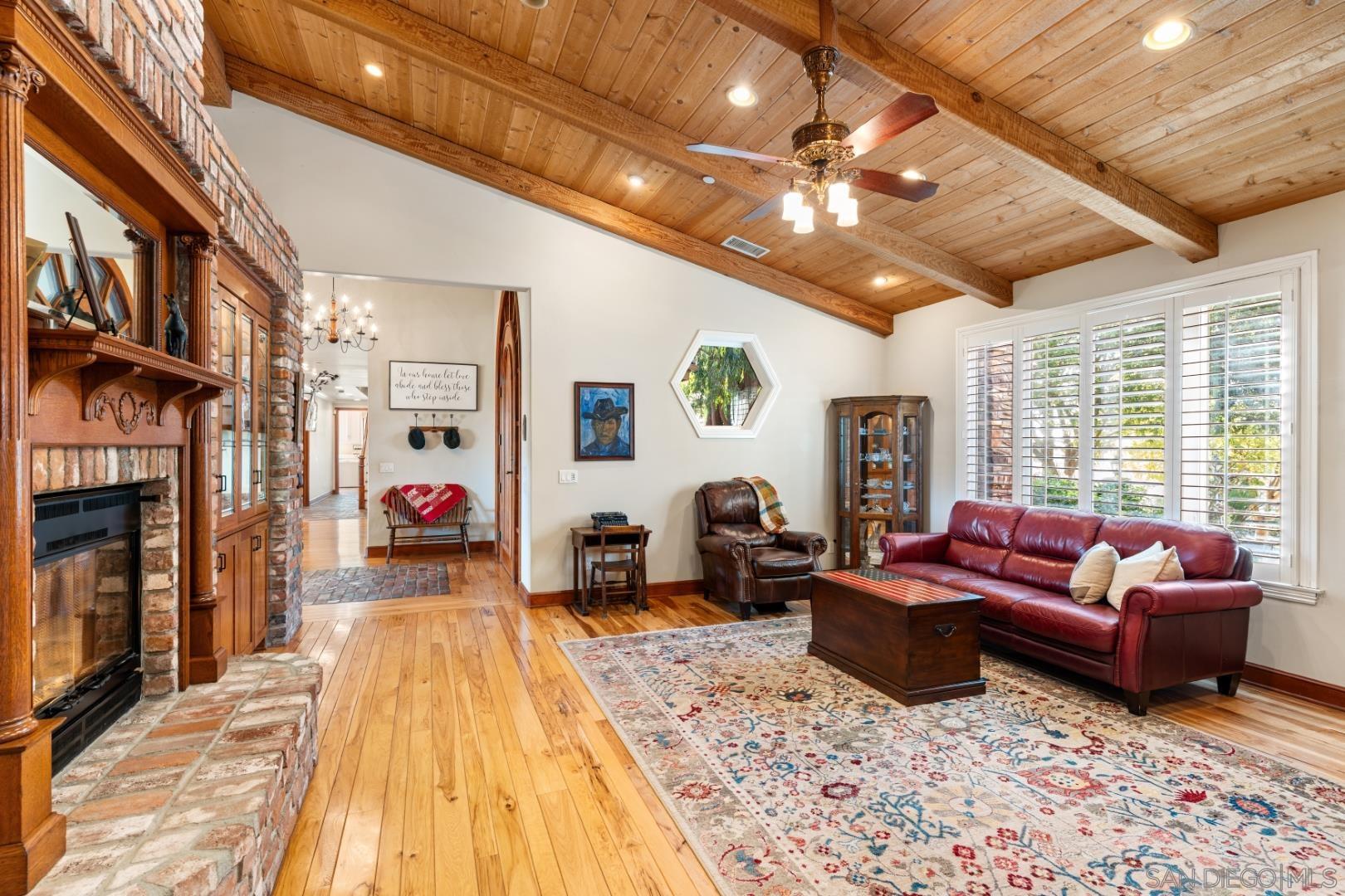 Detail Gallery Image 12 of 60 For 1609  Santa Margarita Drive, Fallbrook,  CA 92028 - 4 Beds | 4/1 Baths