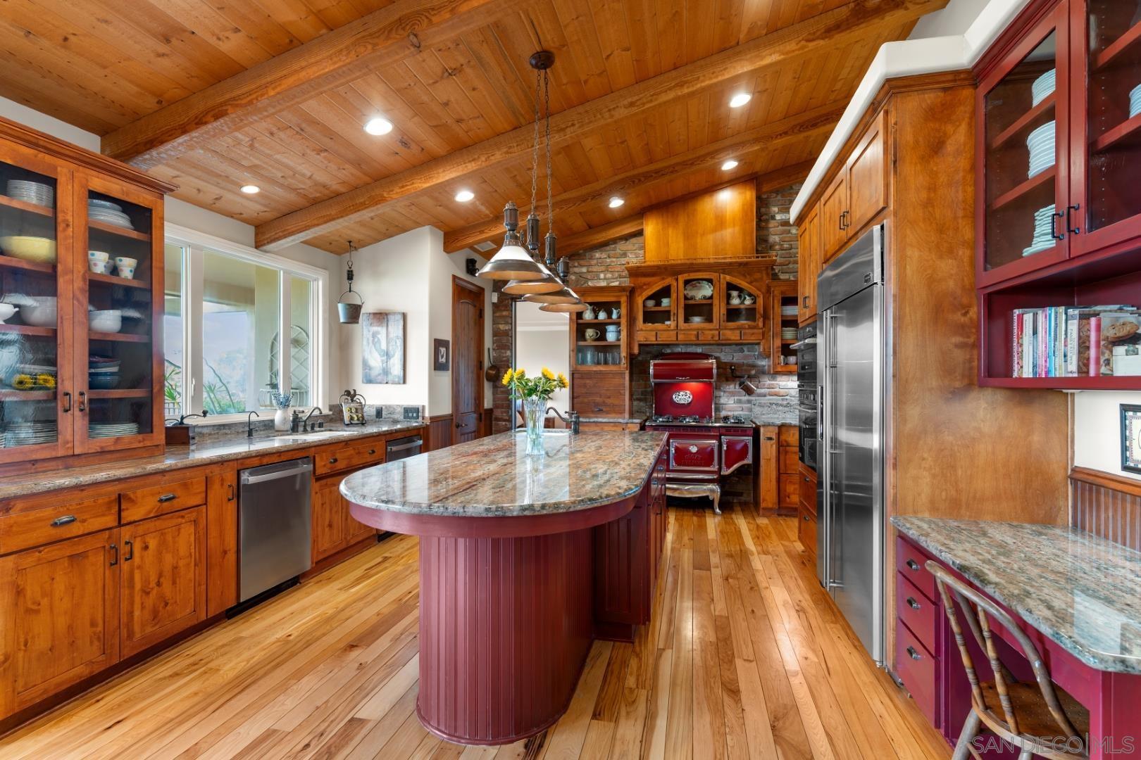 Detail Gallery Image 16 of 60 For 1609  Santa Margarita Drive, Fallbrook,  CA 92028 - 4 Beds | 4/1 Baths