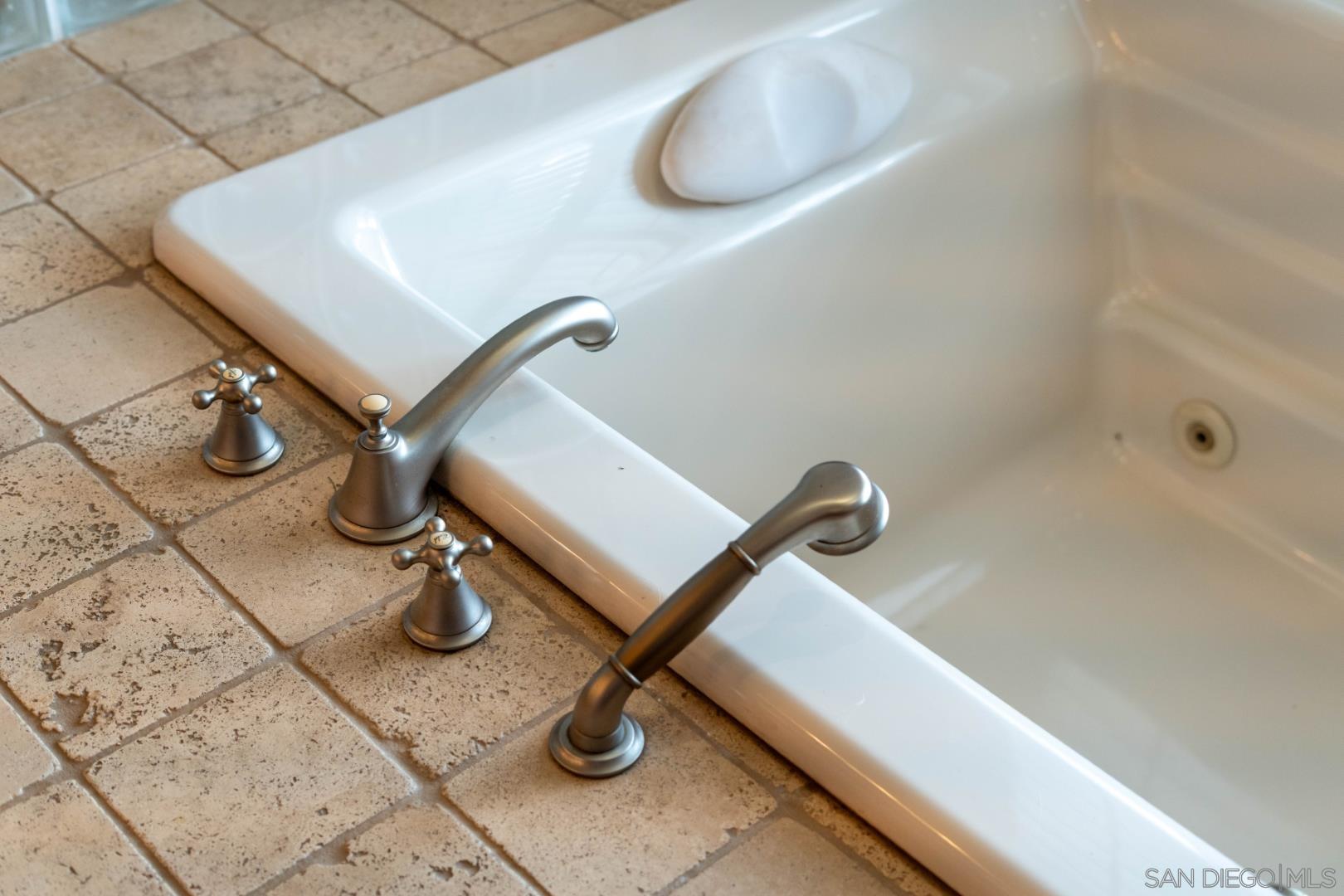 Detail Gallery Image 26 of 60 For 1609  Santa Margarita Drive, Fallbrook,  CA 92028 - 4 Beds | 4/1 Baths