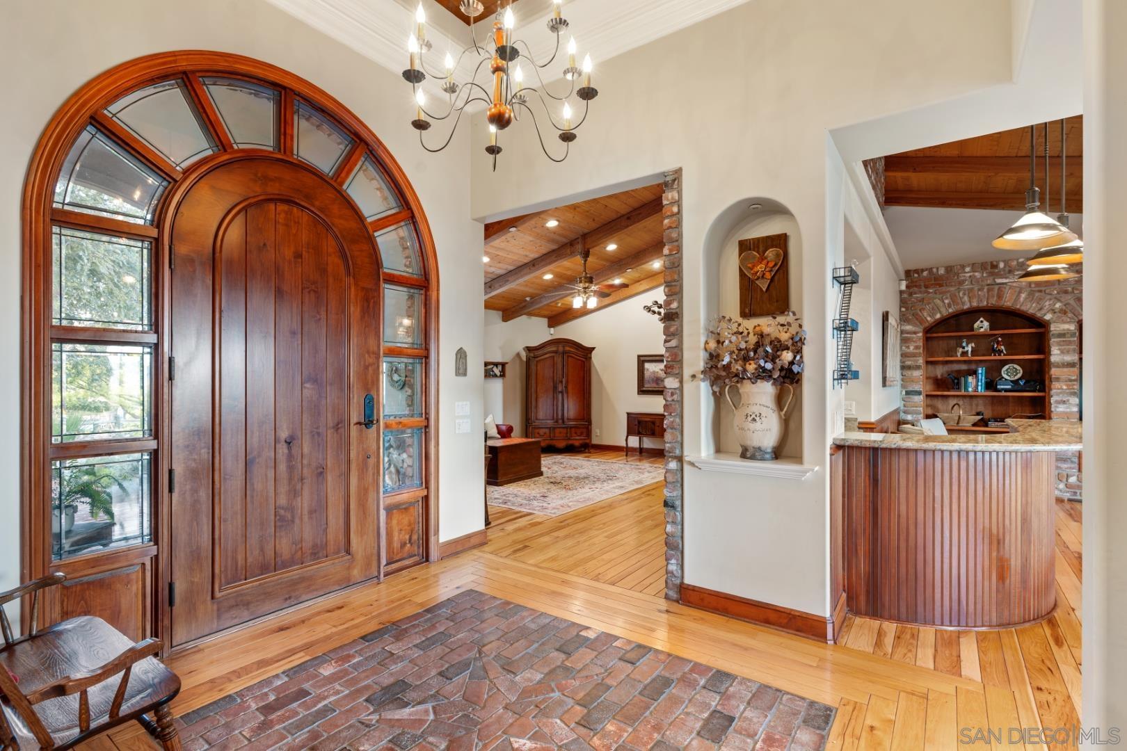 Detail Gallery Image 4 of 60 For 1609  Santa Margarita Drive, Fallbrook,  CA 92028 - 4 Beds | 4/1 Baths