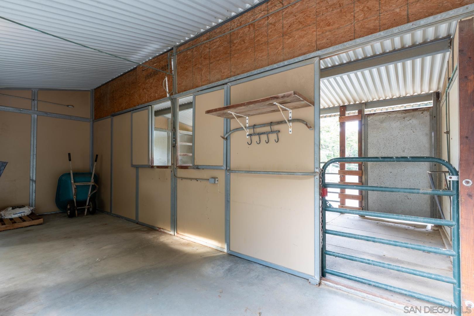 Detail Gallery Image 48 of 60 For 1609  Santa Margarita Drive, Fallbrook,  CA 92028 - 4 Beds | 4/1 Baths