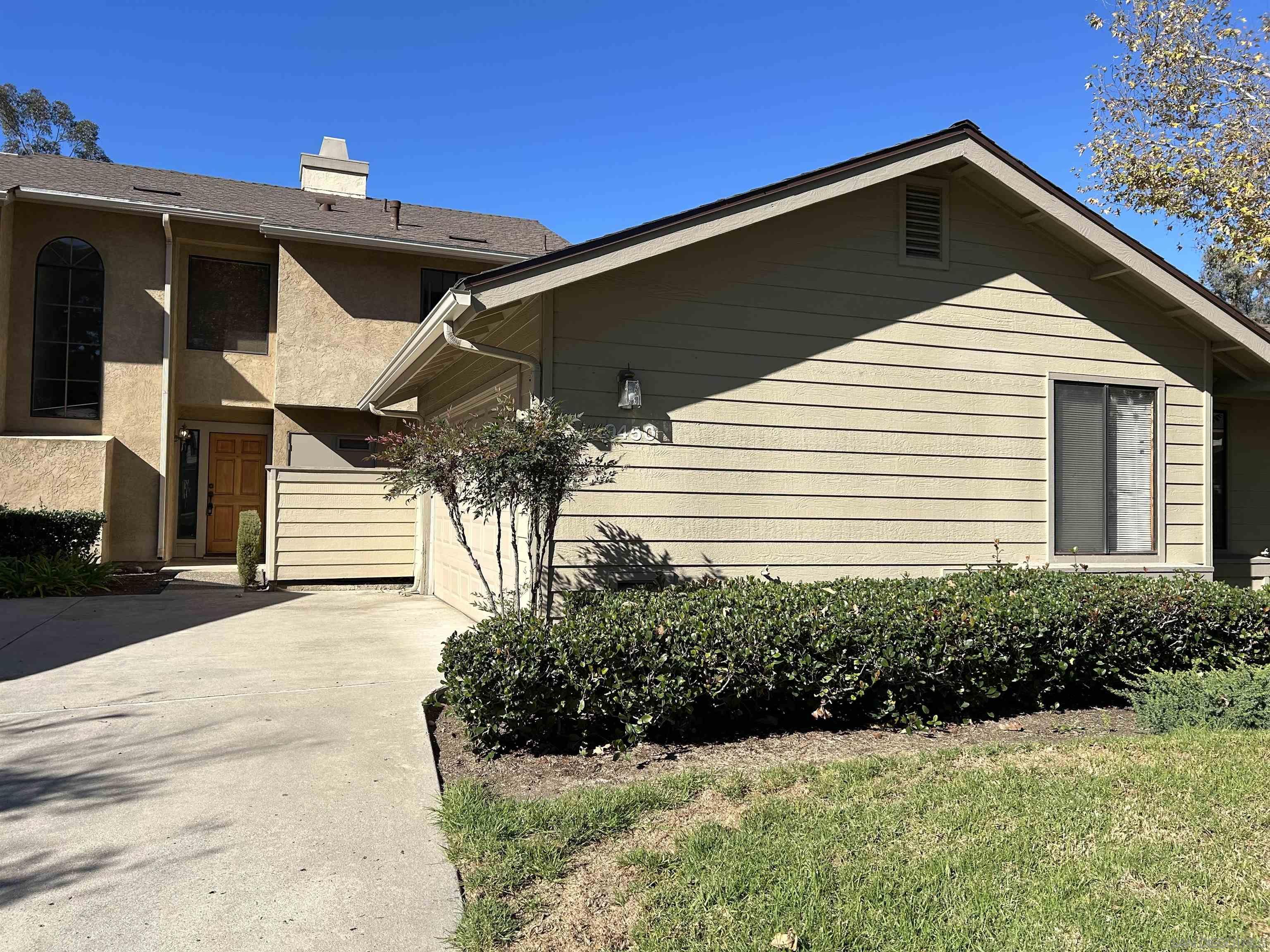 Detail Gallery Image 2 of 18 For 10450  Ridgewater Ln, San Diego,  CA 92131 - 2 Beds | 2/1 Baths