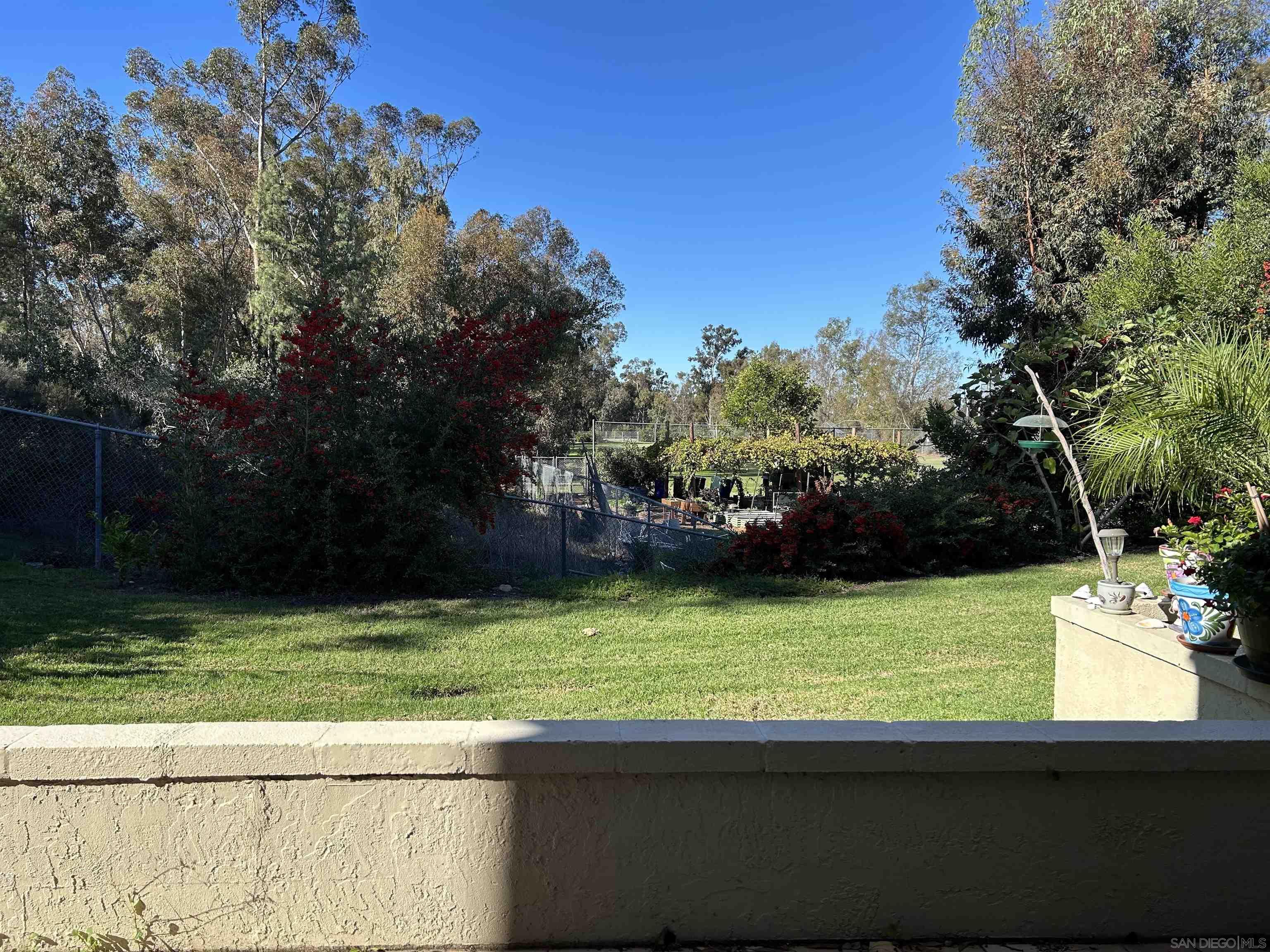 Detail Gallery Image 8 of 18 For 10450  Ridgewater Ln, San Diego,  CA 92131 - 2 Beds | 2/1 Baths