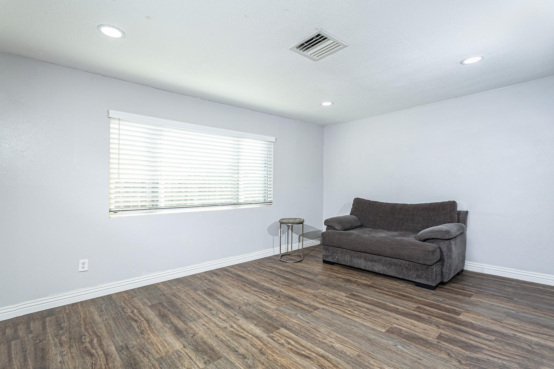 Detail Gallery Image 9 of 32 For 7853  Gribble St, San Diego,  CA 92114 - 3 Beds | 1/1 Baths
