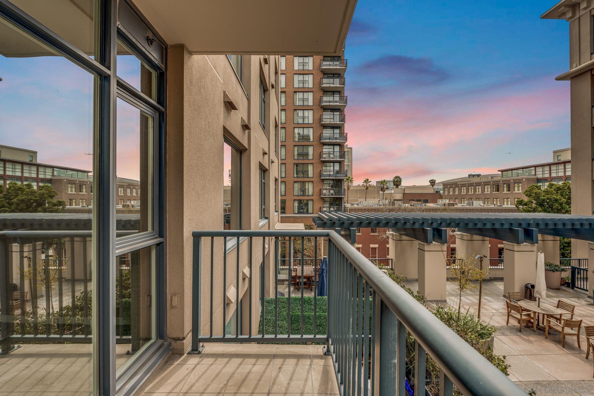 Detail Gallery Image 4 of 27 For 530  K Street  #311,  San Diego,  CA 92101 - 2 Beds | 1 Baths