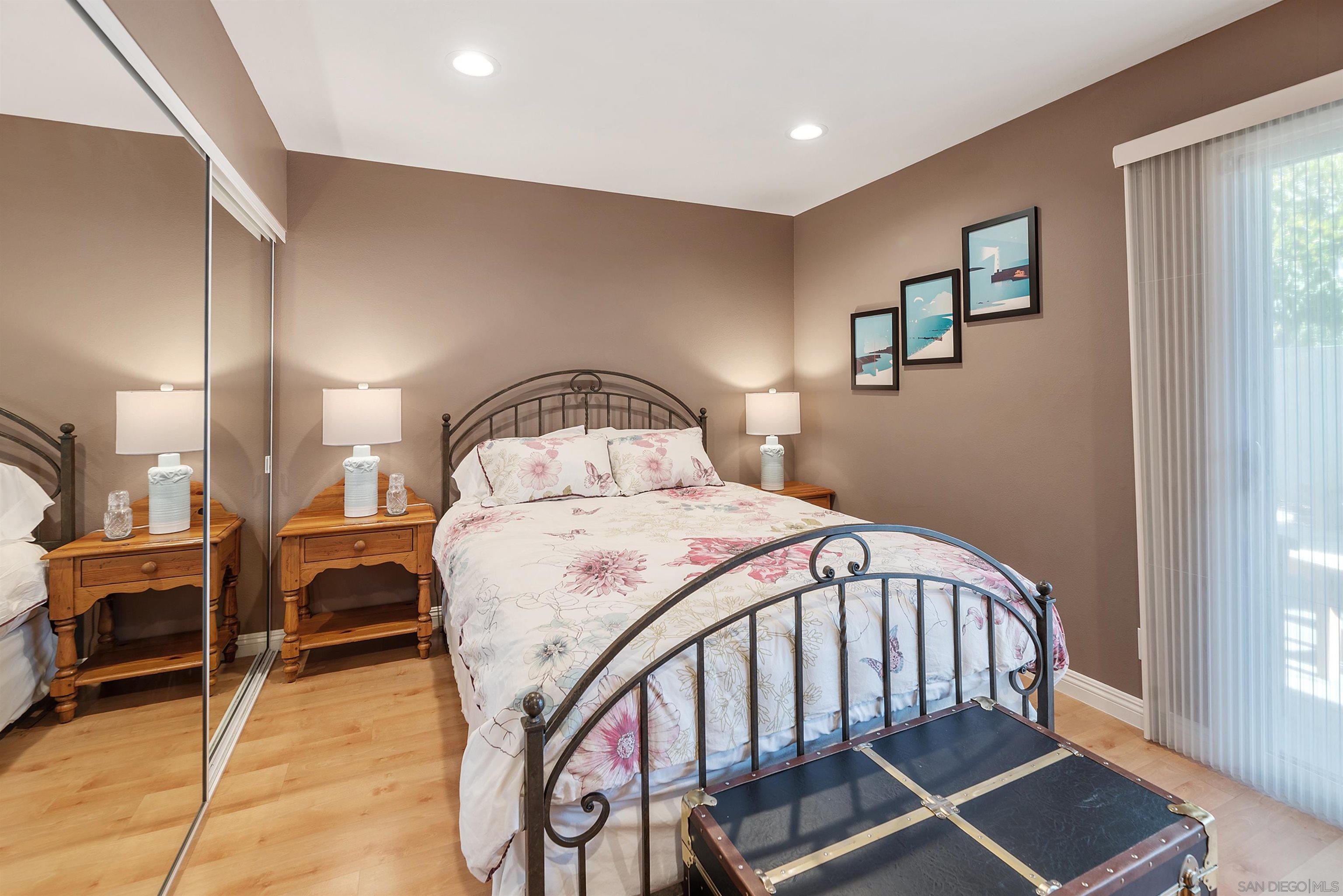 Detail Gallery Image 22 of 47 For 17976-17978  Sencillo Ln, San Diego,  CA 92128 - 4 Beds | 4 Baths