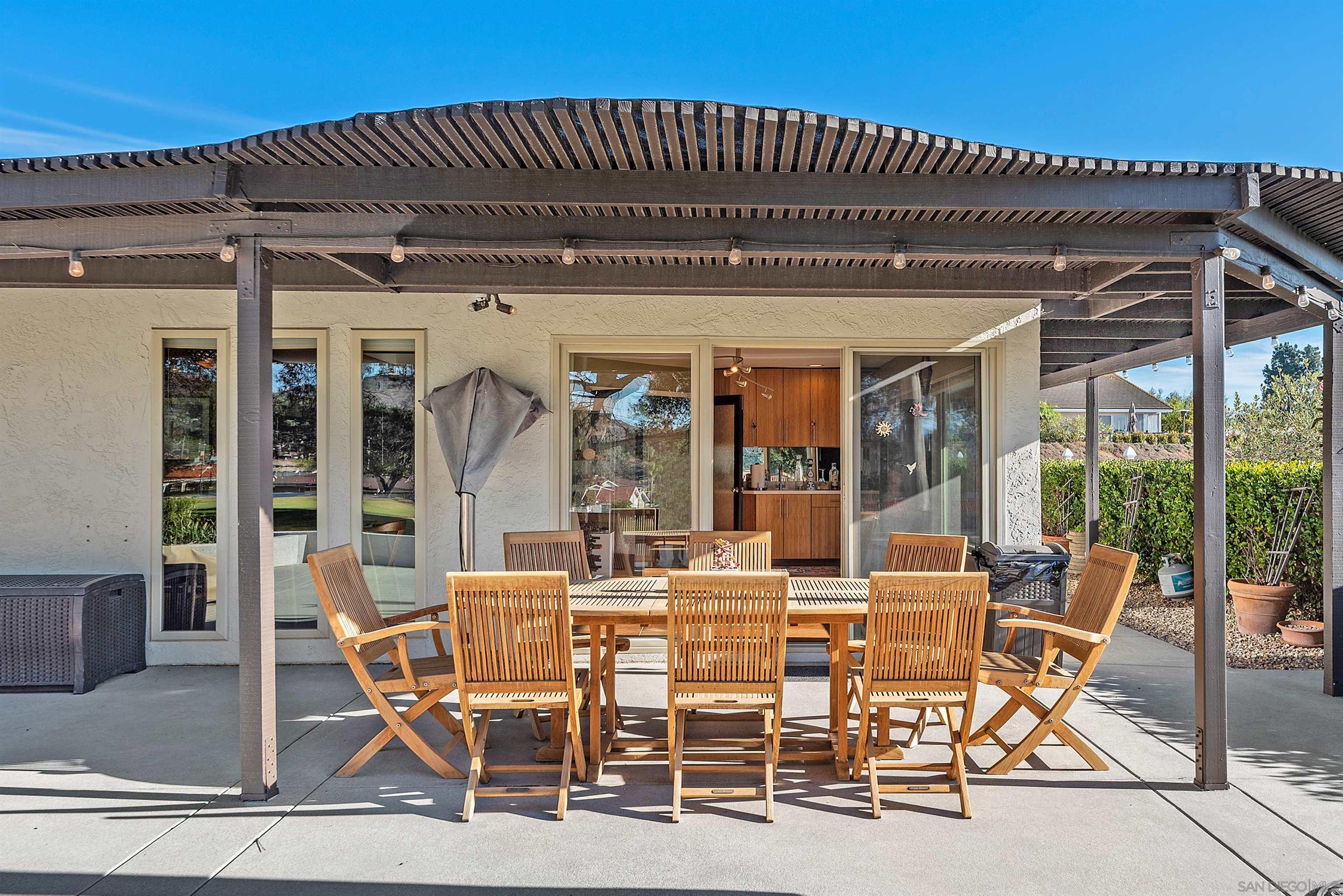 Detail Gallery Image 26 of 47 For 17976-17978  Sencillo Ln, San Diego,  CA 92128 - 4 Beds | 4 Baths