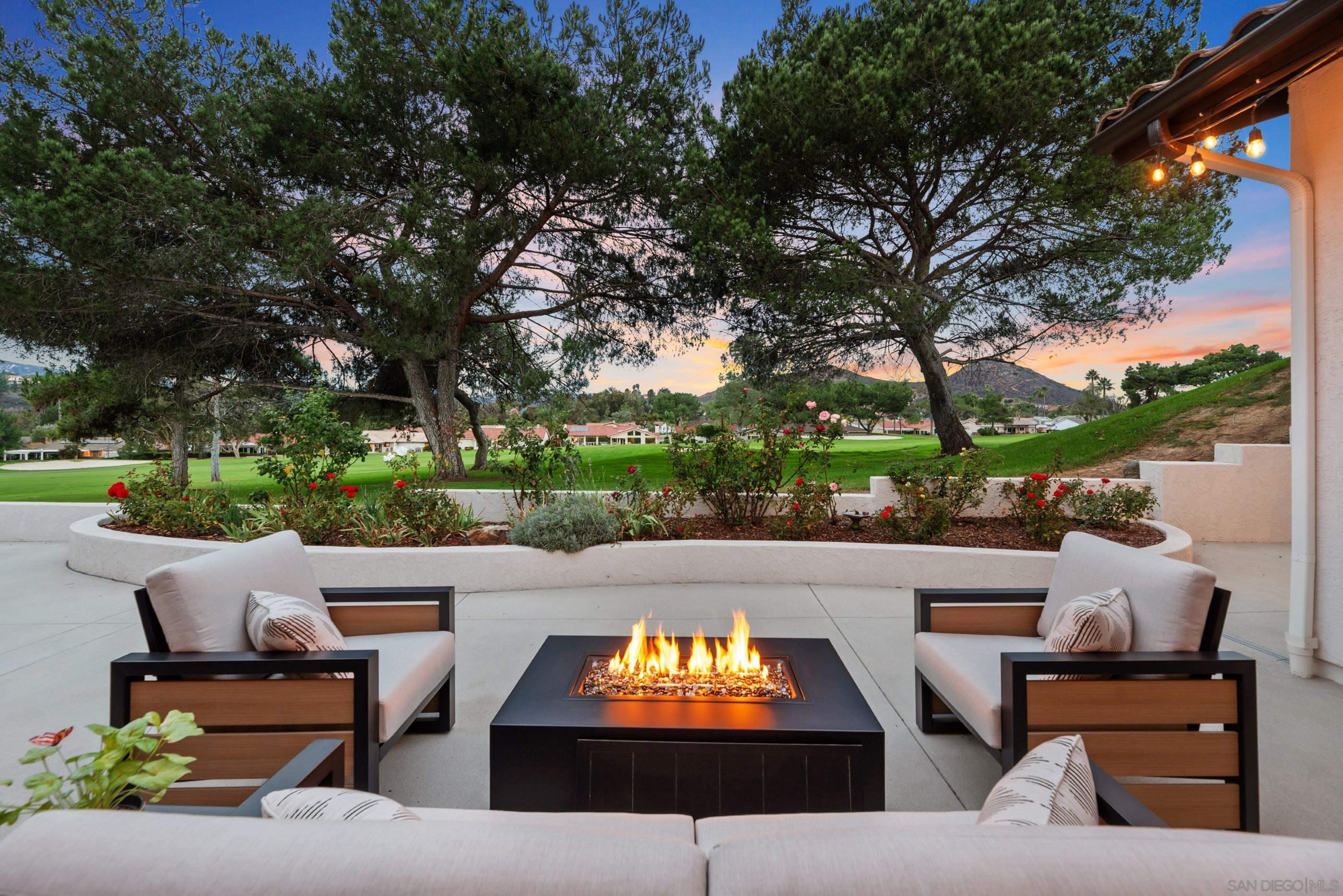 Detail Gallery Image 5 of 47 For 17976-17978  Sencillo Ln, San Diego,  CA 92128 - 4 Beds | 4 Baths