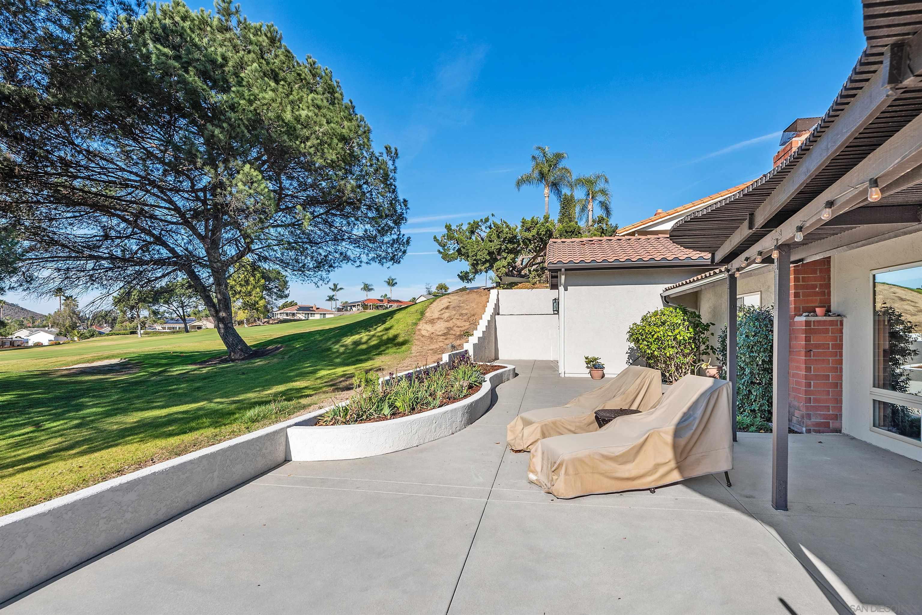 Detail Gallery Image 43 of 47 For 17976-17978  Sencillo Ln, San Diego,  CA 92128 - 4 Beds | 4 Baths