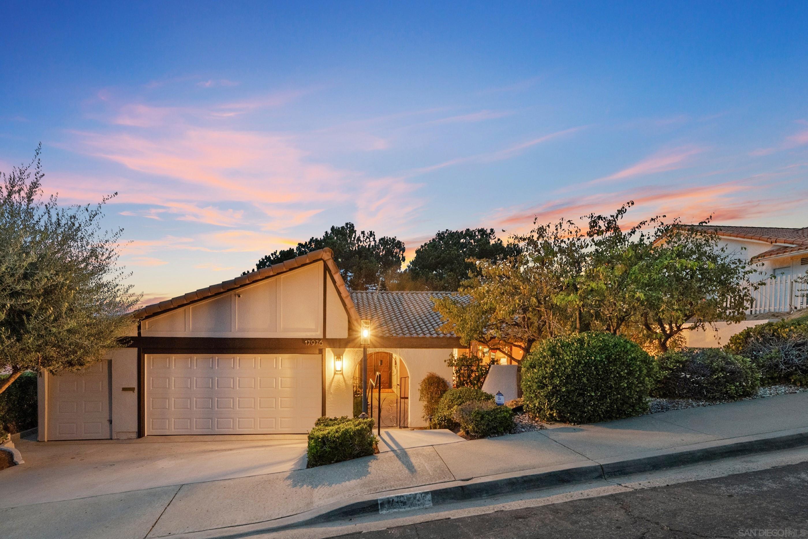 Detail Gallery Image 46 of 47 For 17976-17978  Sencillo Ln, San Diego,  CA 92128 - 4 Beds | 4 Baths