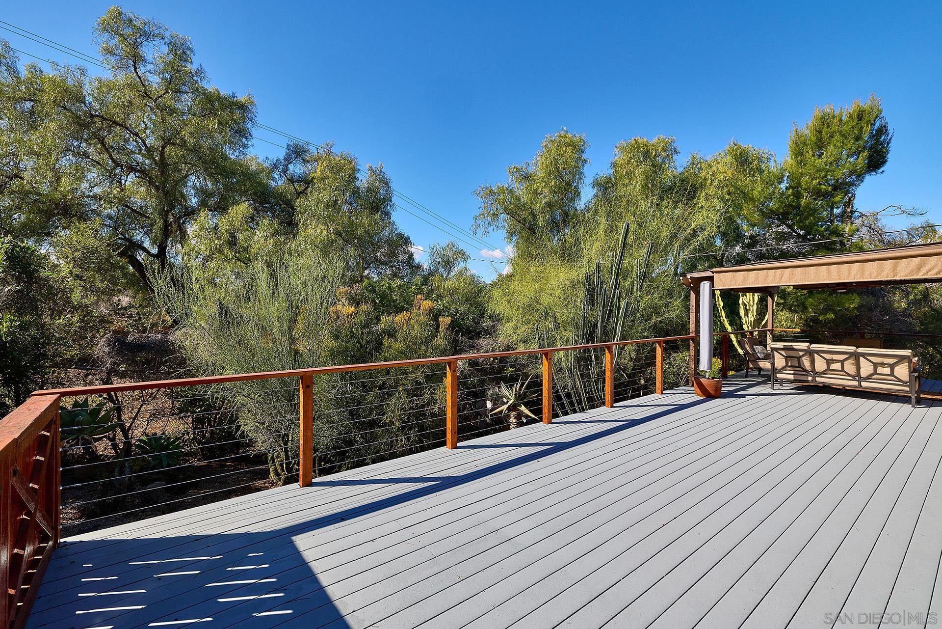 Detail Gallery Image 11 of 40 For 15260  Vali Hai Rd, Poway,  CA 92064 - 4 Beds | 3 Baths