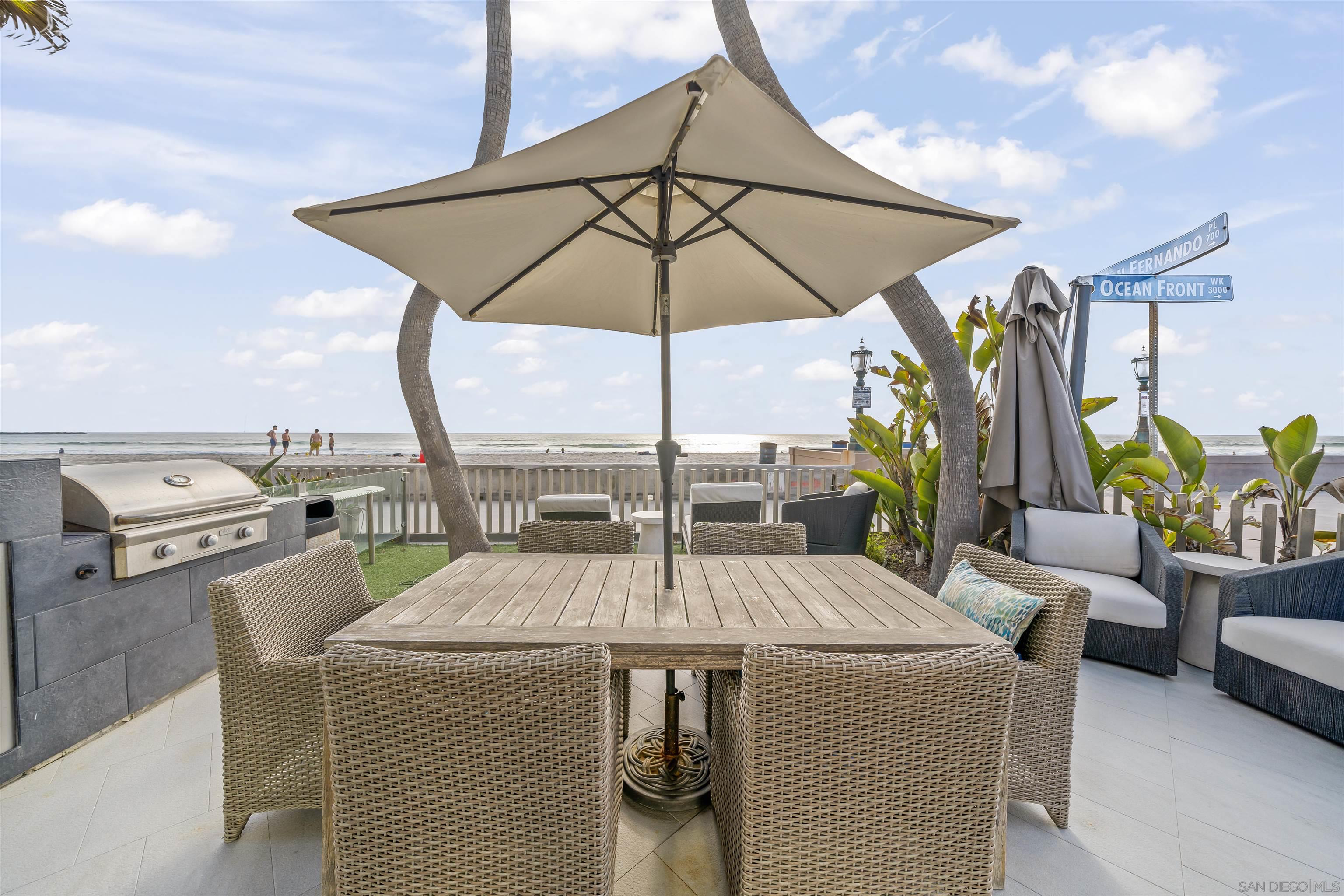 Detail Gallery Image 10 of 37 For 2999  Ocean Front Walk  #1,  San Diego,  CA 92109 - 2 Beds | 2/1 Baths