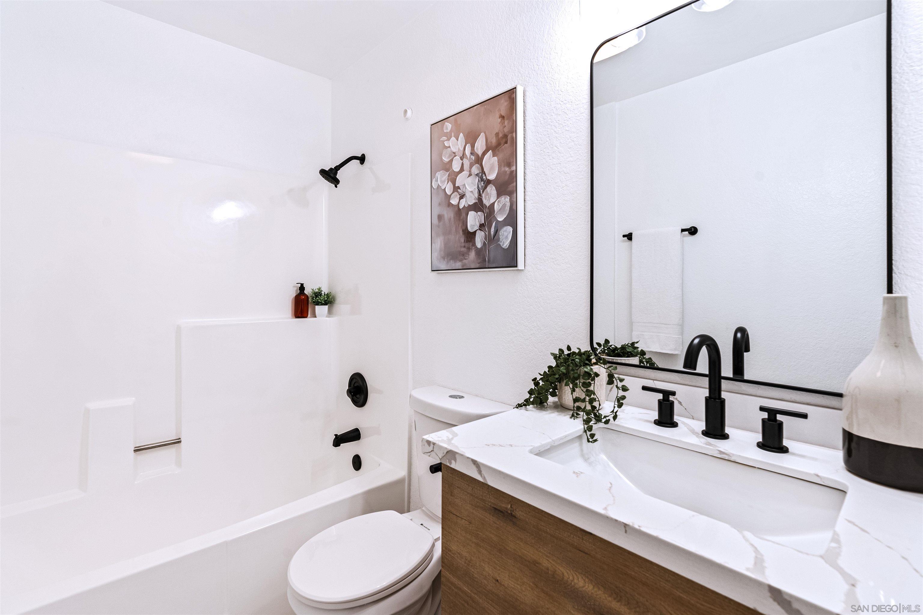 Detail Gallery Image 25 of 39 For 1654  Oliver Ave  #6,  San Diego,  CA 92109 - 2 Beds | 2 Baths