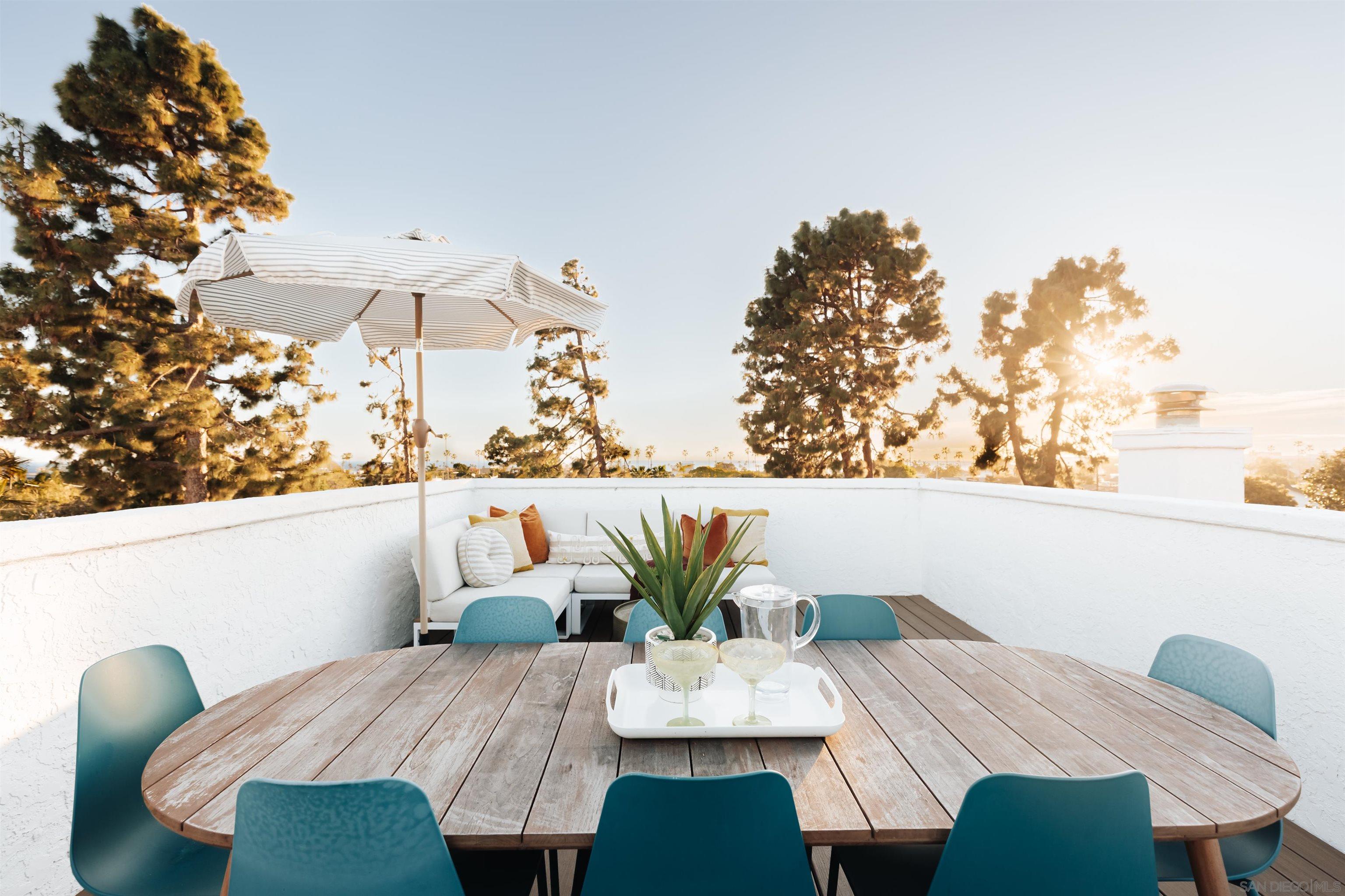 Detail Gallery Image 38 of 56 For 324 S Nevada St, Oceanside,  CA 92054 - 5 Beds | 3 Baths