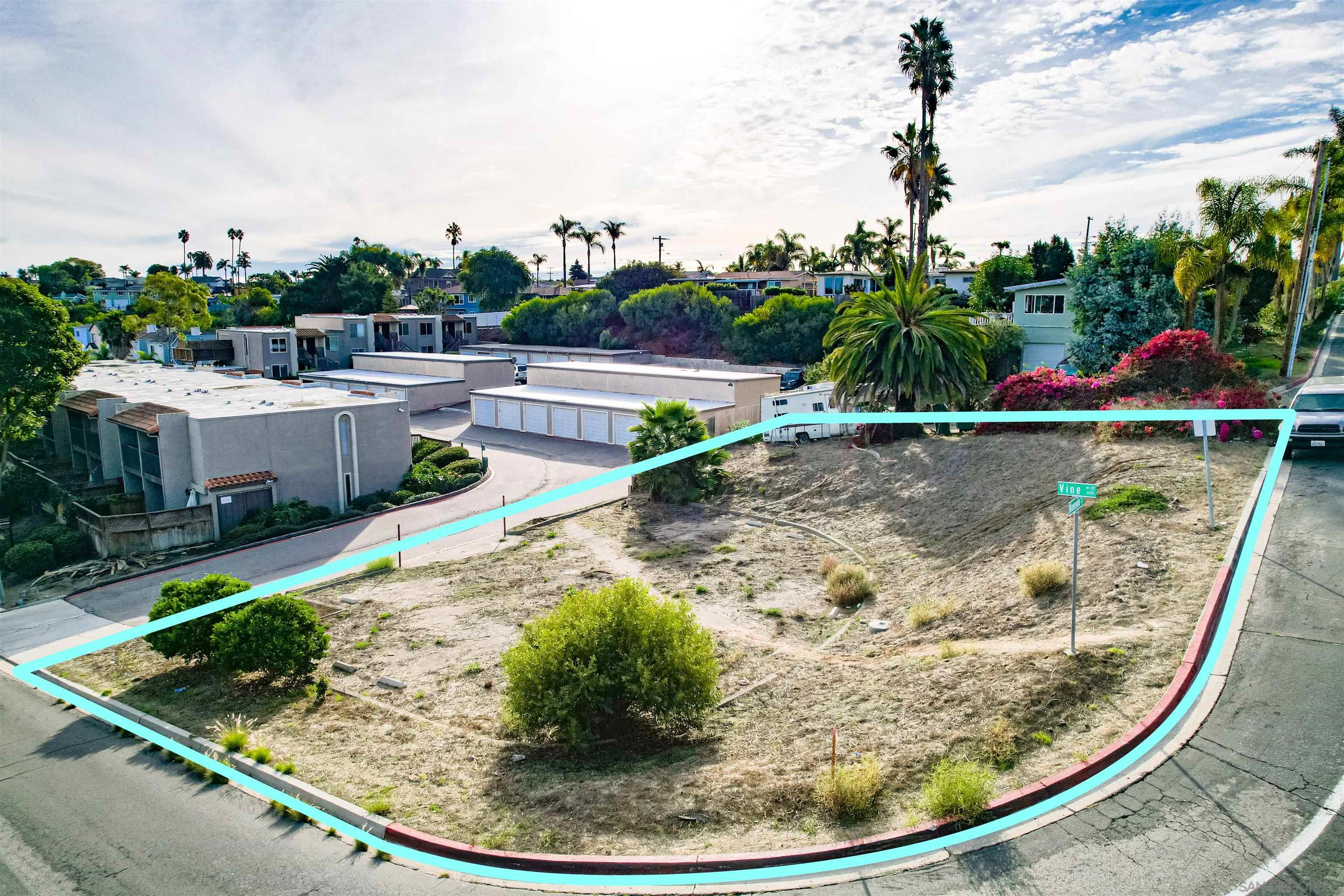 Detail Gallery Image 2 of 5 For 1635  Minnesota Ave, Oceanside,  CA 92054 - – Beds | – Baths