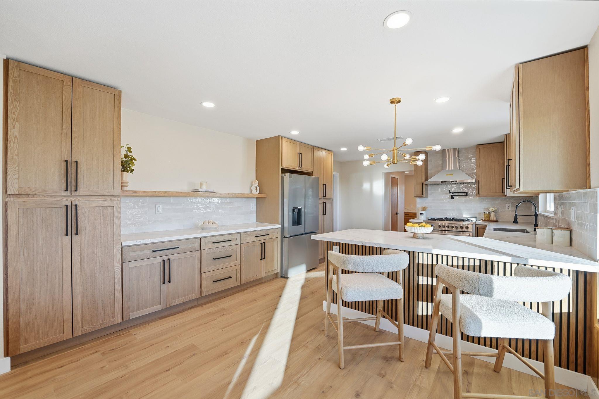 Detail Gallery Image 13 of 59 For 4177  Conrad Dr, Spring Valley,  CA 91977 - 4 Beds | 4/1 Baths