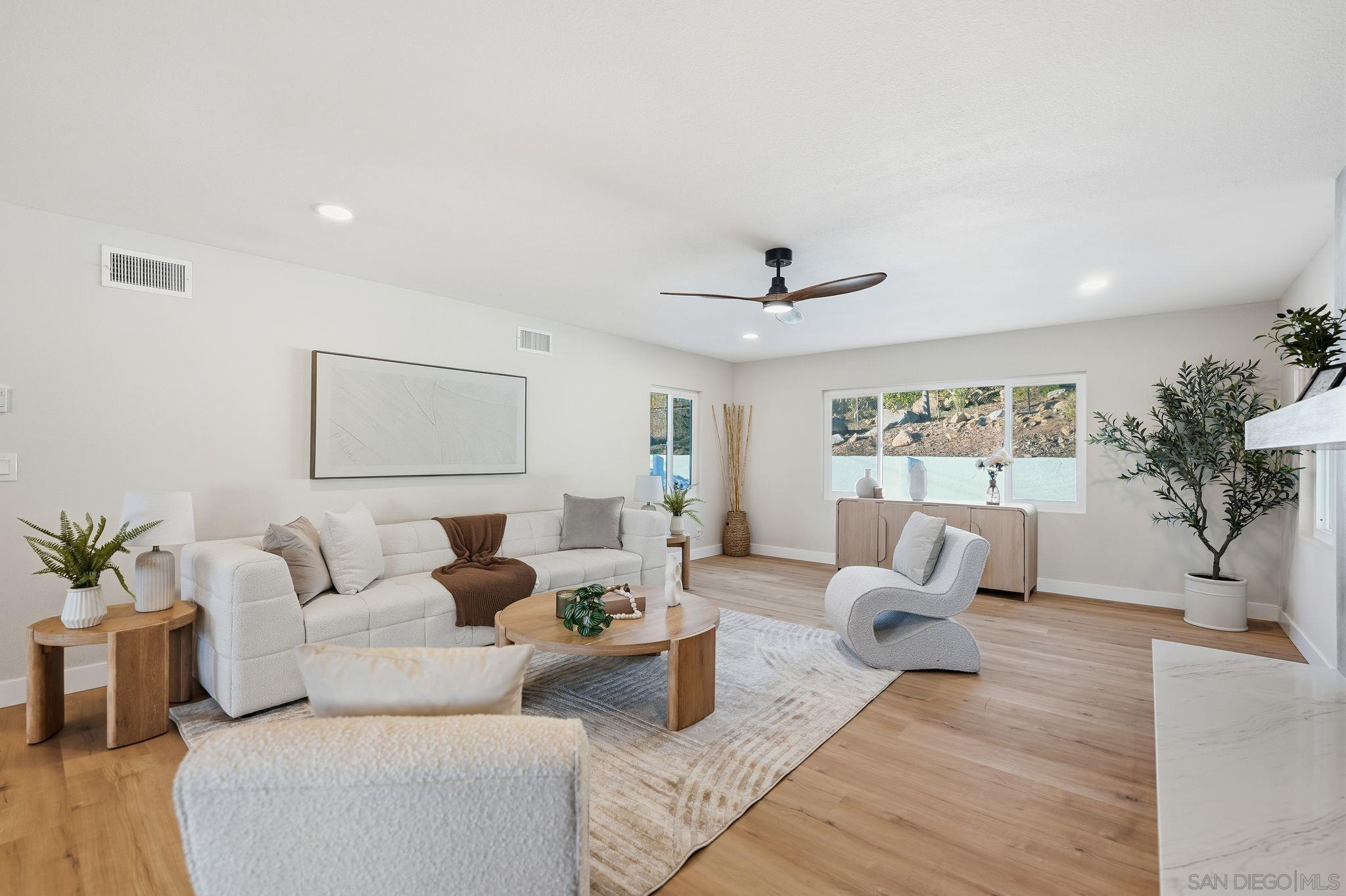 Detail Gallery Image 3 of 59 For 4177  Conrad Dr, Spring Valley,  CA 91977 - 4 Beds | 4/1 Baths