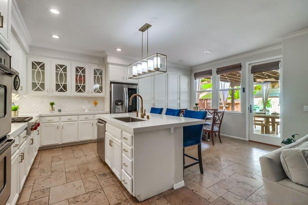 Detail Gallery Image 11 of 55 For 2567  View Trail Ct, Chula Vista,  CA 91914 - 4 Beds | 3 Baths