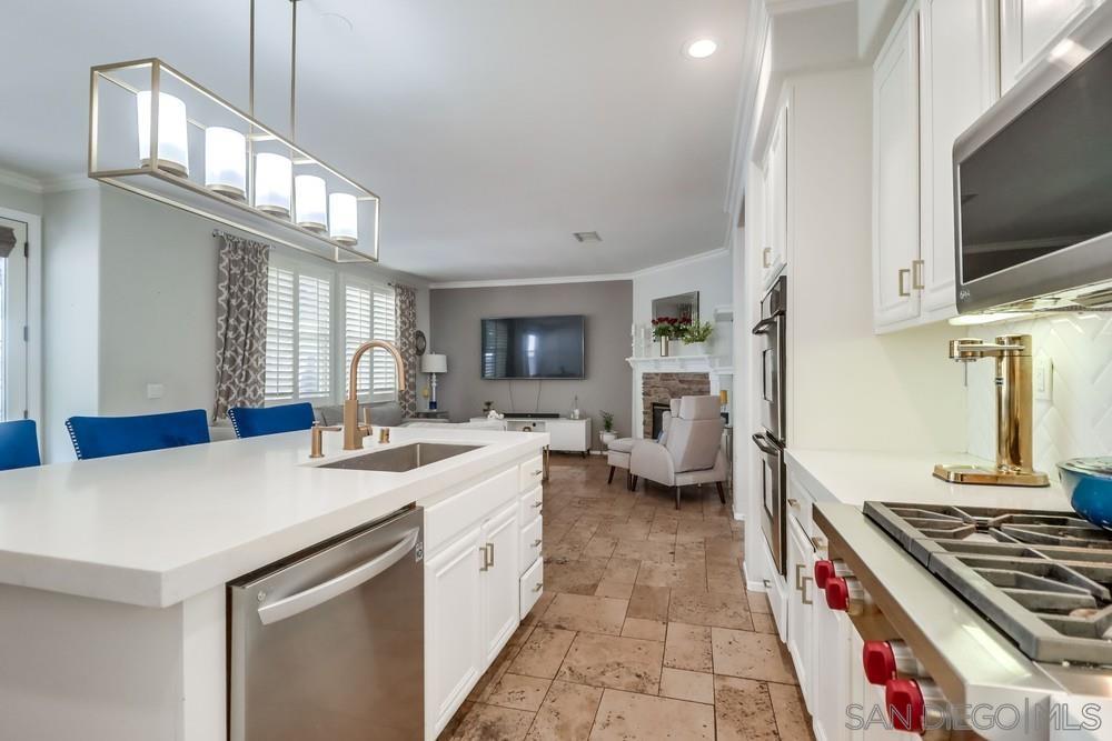 Detail Gallery Image 12 of 55 For 2567  View Trail Ct, Chula Vista,  CA 91914 - 4 Beds | 3 Baths