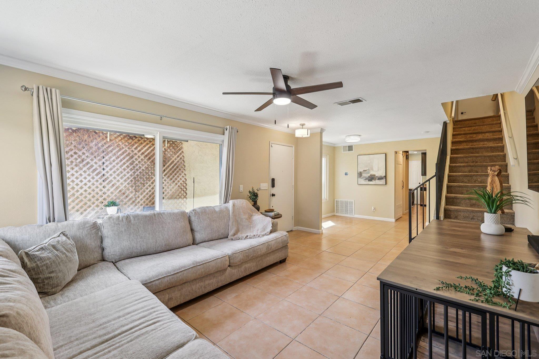 Detail Gallery Image 7 of 44 For 9607  Kumquat Dr, Lakeside,  CA 92040 - 3 Beds | 2/1 Baths