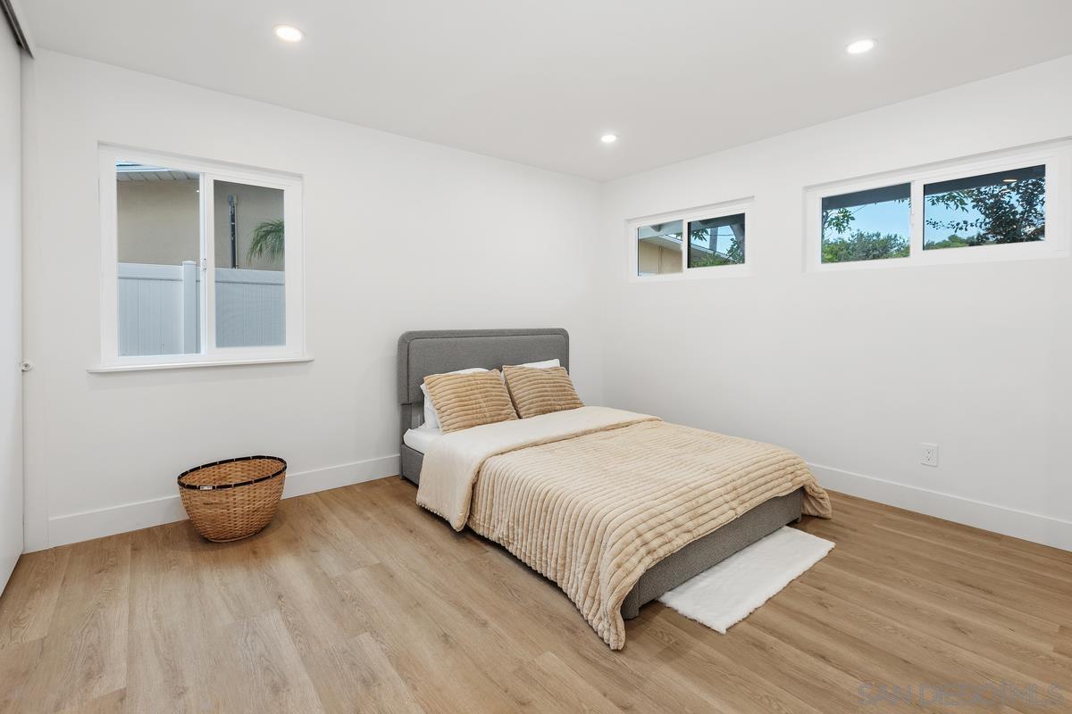 Detail Gallery Image 7 of 14 For 6428  Lake Apopka Pl, San Diego,  CA 92119 - 3 Beds | 2 Baths